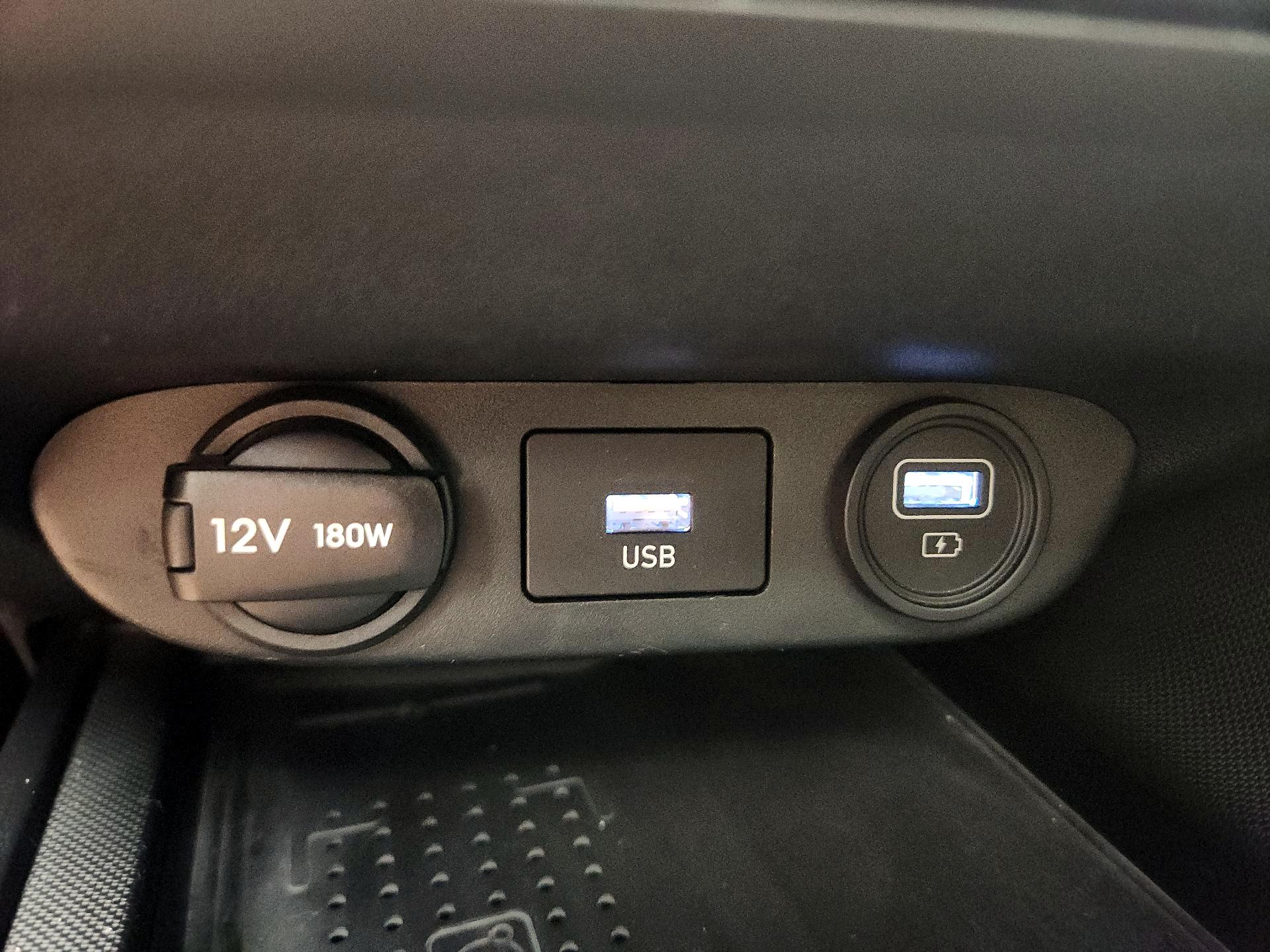 Thumbnail: 2022 Hyundai Elantra - 19