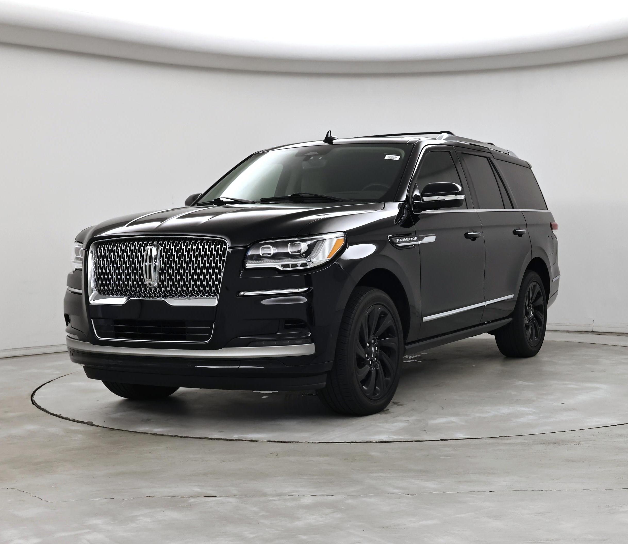 Thumbnail: 2023 Lincoln Navigator - 4