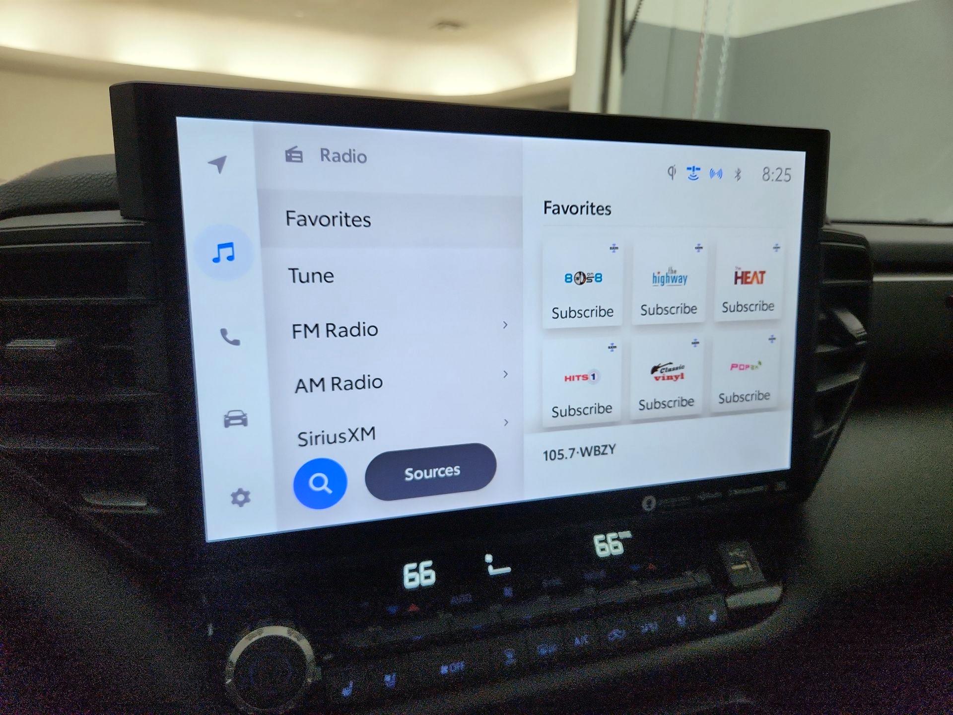 Thumbnail: 2022 Toyota Tundra - 16