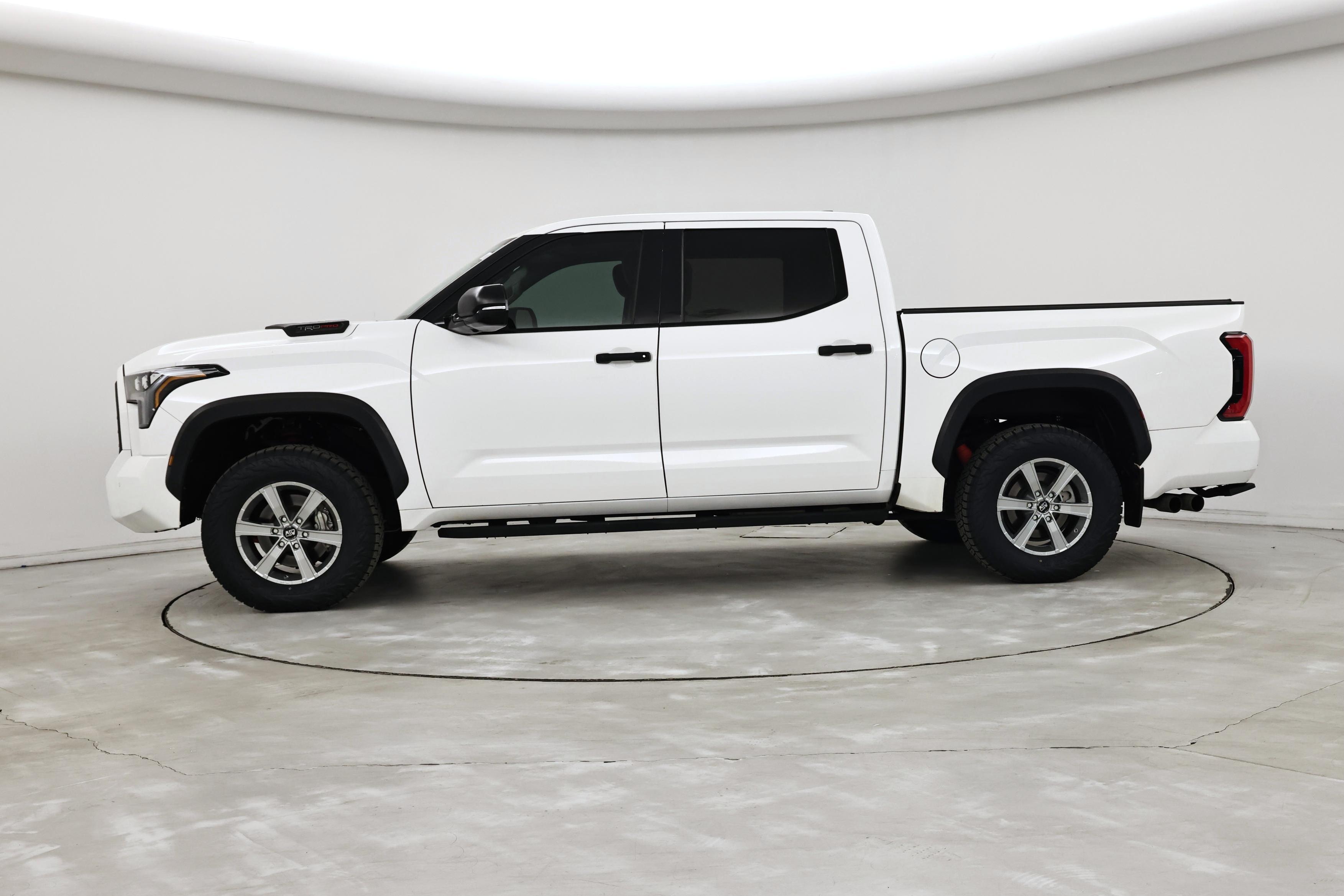 Thumbnail: 2022 Toyota Tundra - 3