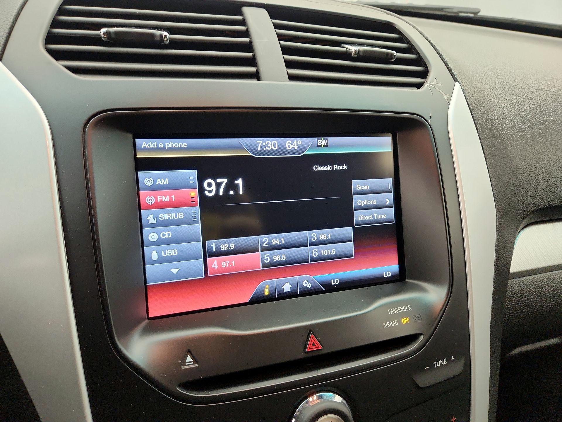 Thumbnail: 2015 Ford Explorer - 15