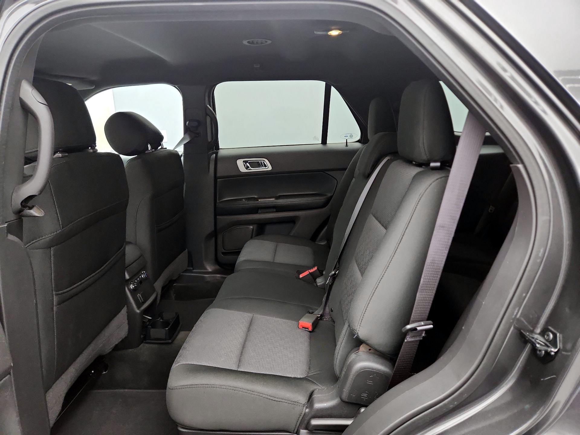 Thumbnail: 2015 Ford Explorer - 19