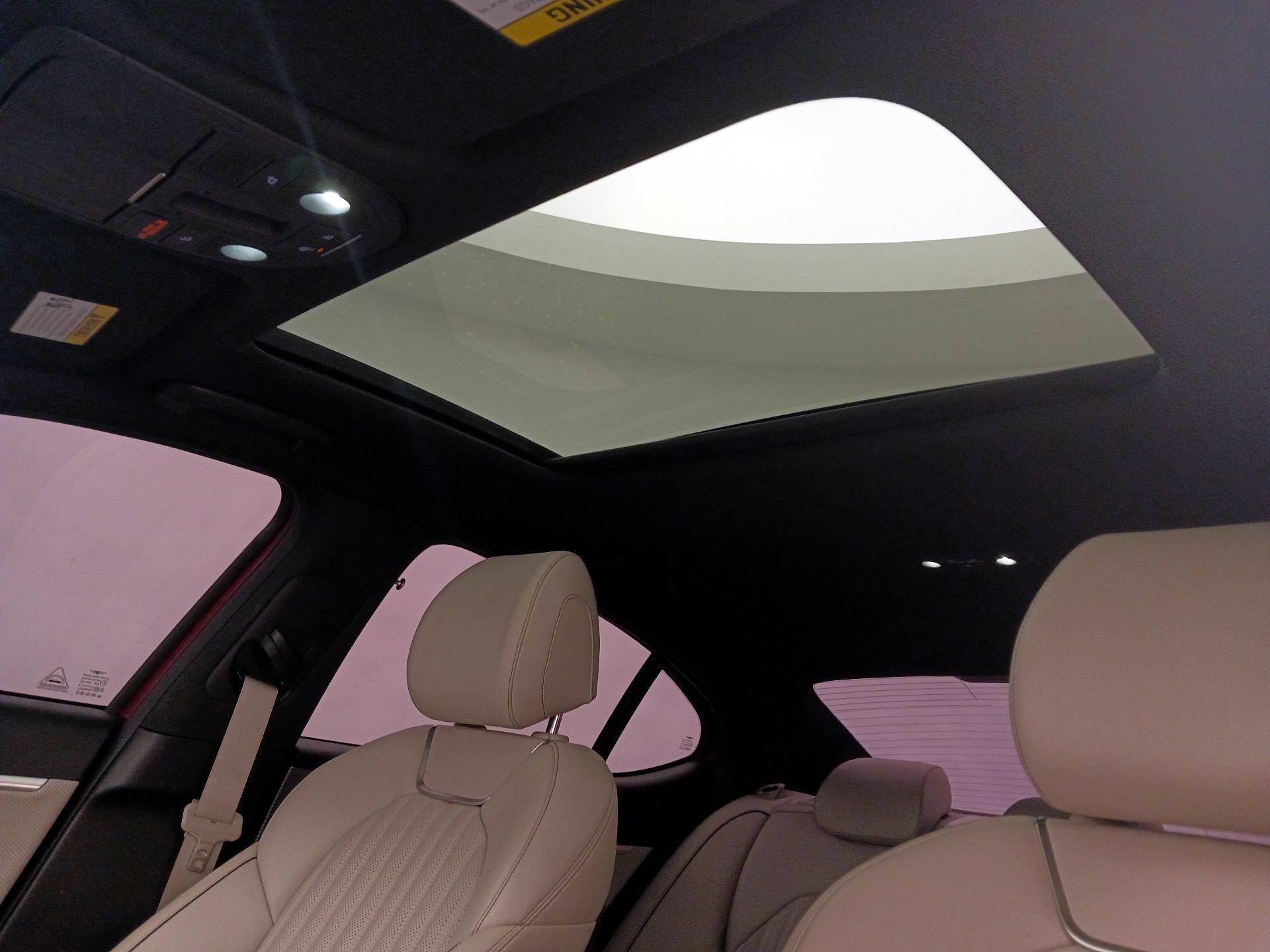 Thumbnail: 2023 Genesis G70 - 20