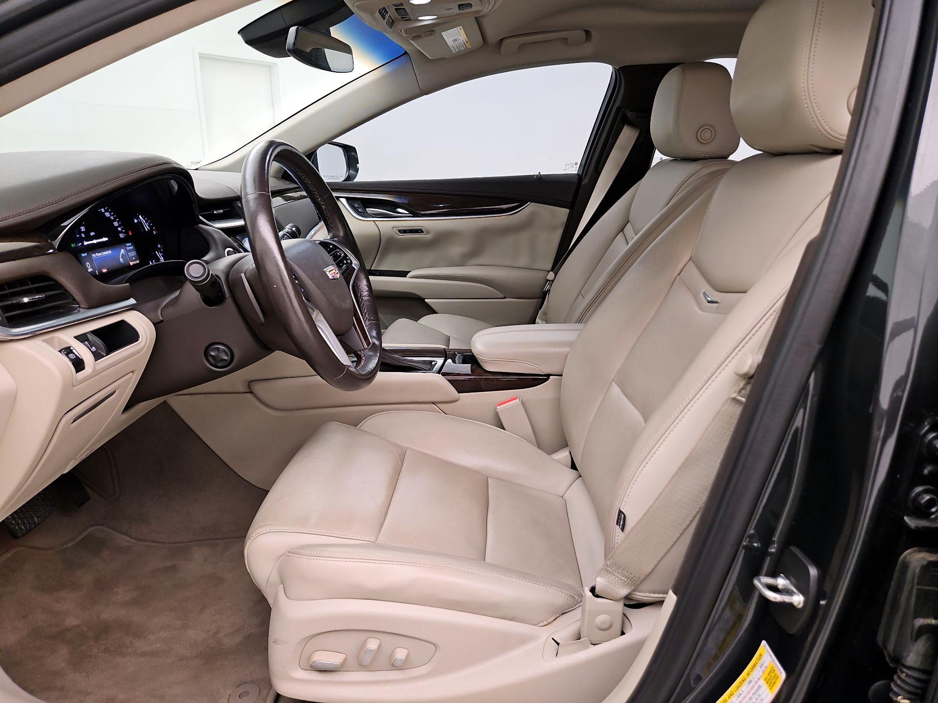 Thumbnail: 2016 Cadillac XTS - 11