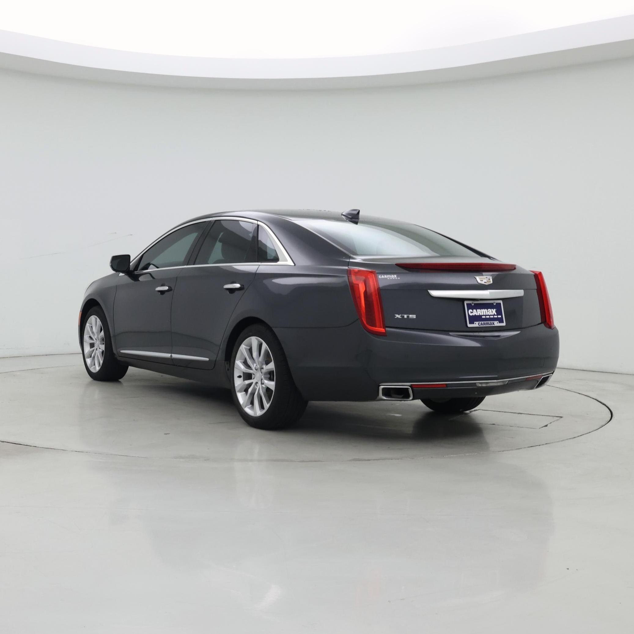 Thumbnail: 2016 Cadillac XTS - 2