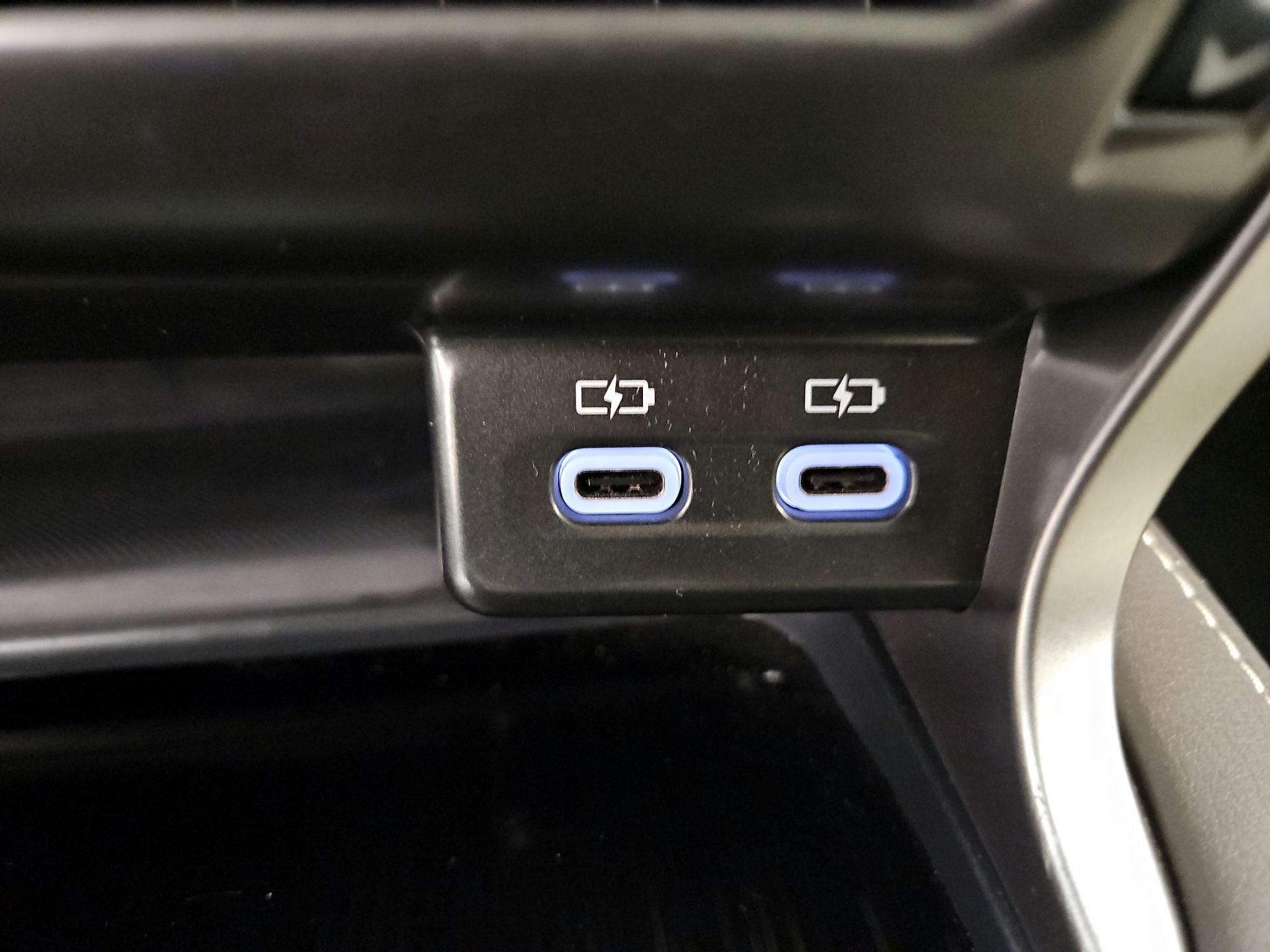 Thumbnail: 2023 Lexus RX - 18