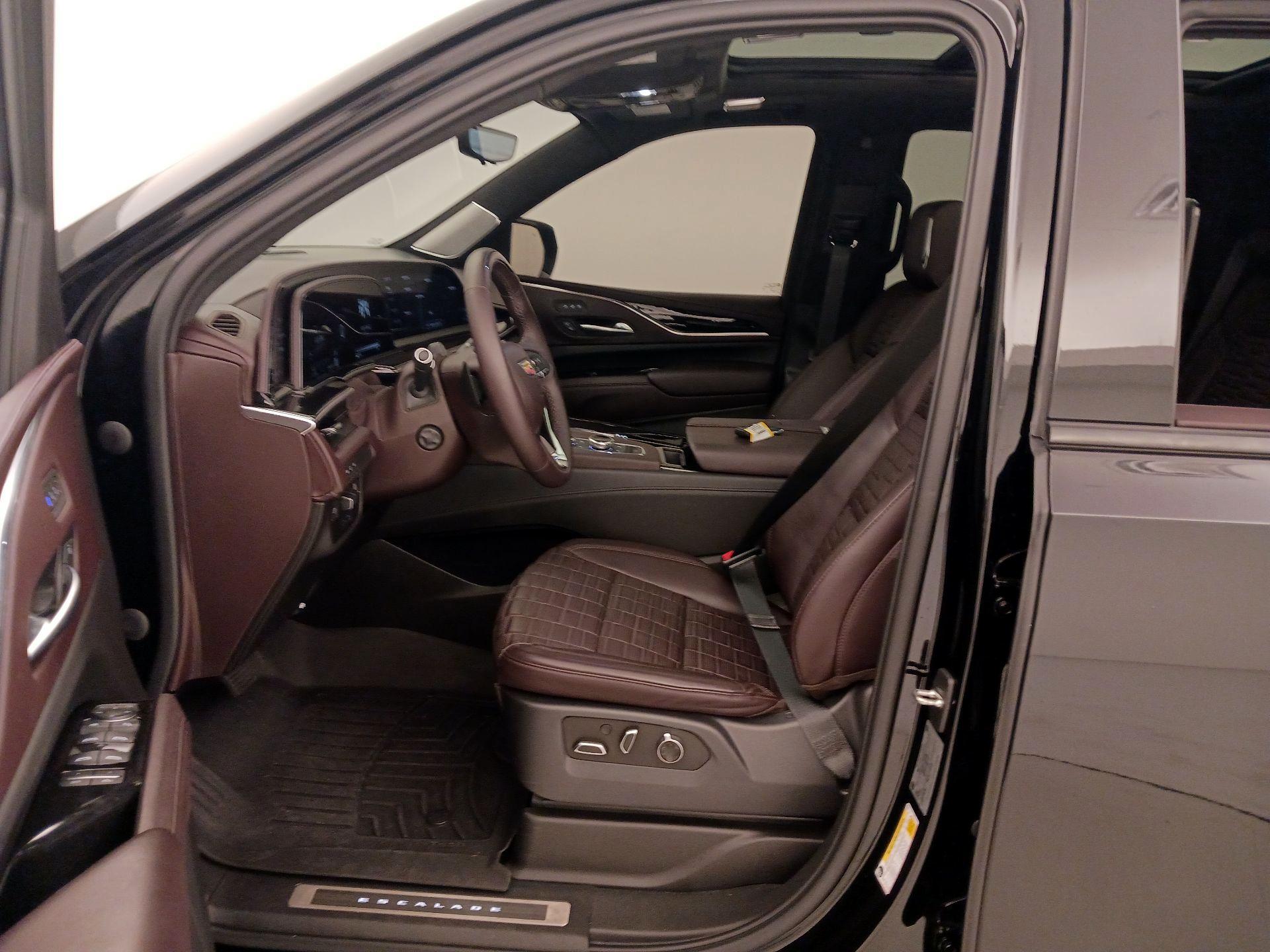 Thumbnail: 2023 Cadillac Escalade - 11