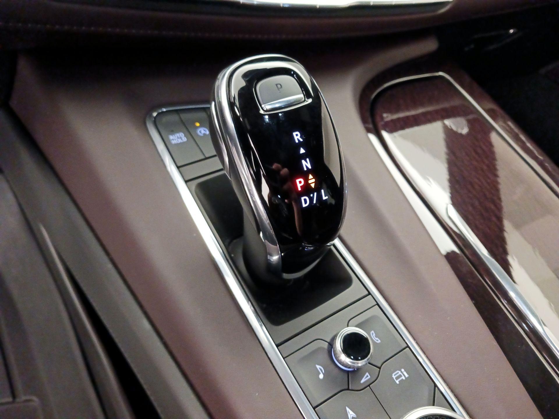 Thumbnail: 2023 Cadillac Escalade - 18