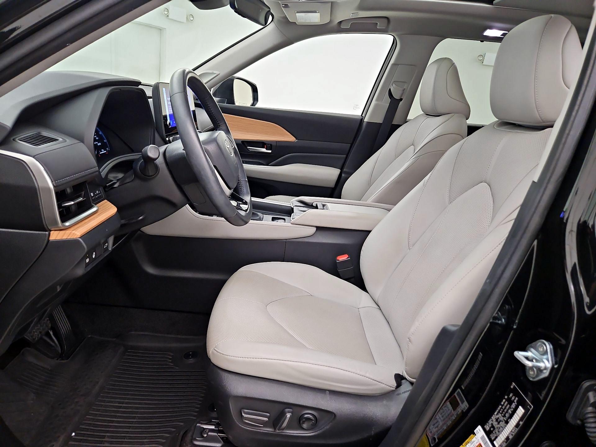 Thumbnail: 2024 Toyota Grand Highlander - 11