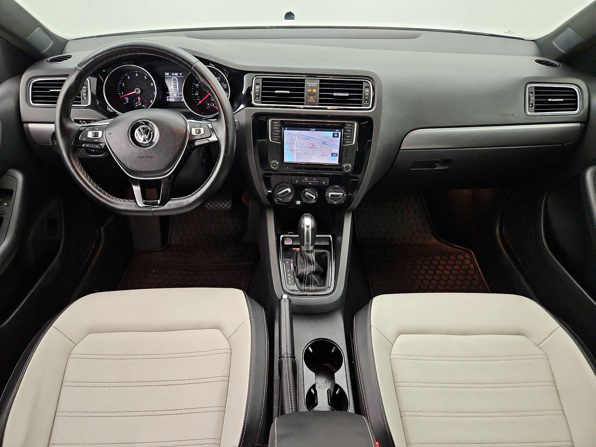 Thumbnail: 2016 Volkswagen Jetta - 9