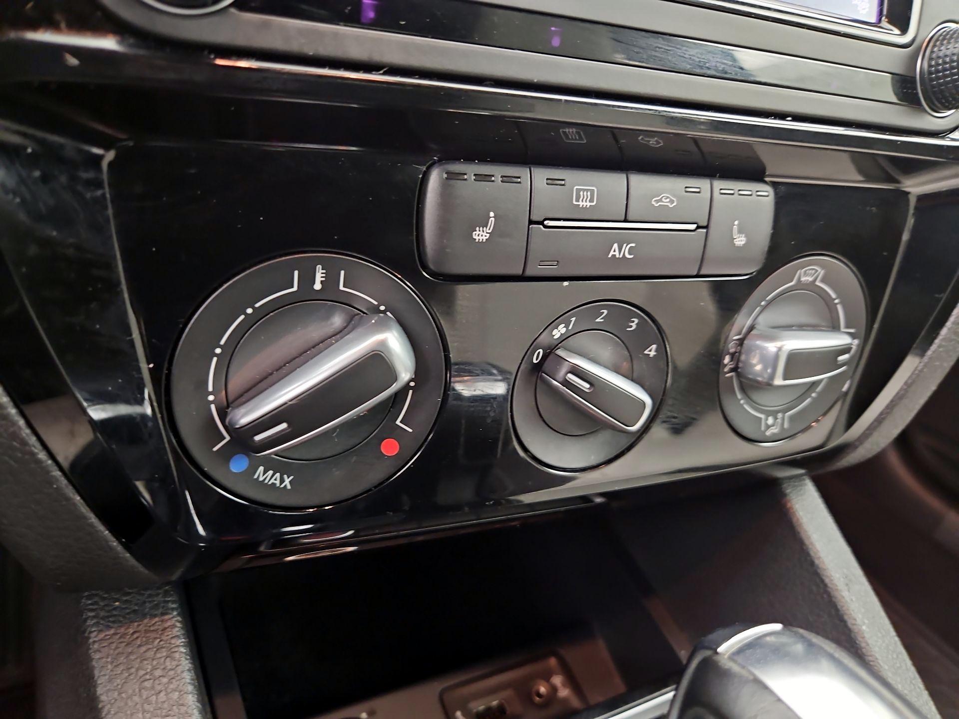 Thumbnail: 2016 Volkswagen Jetta - 17