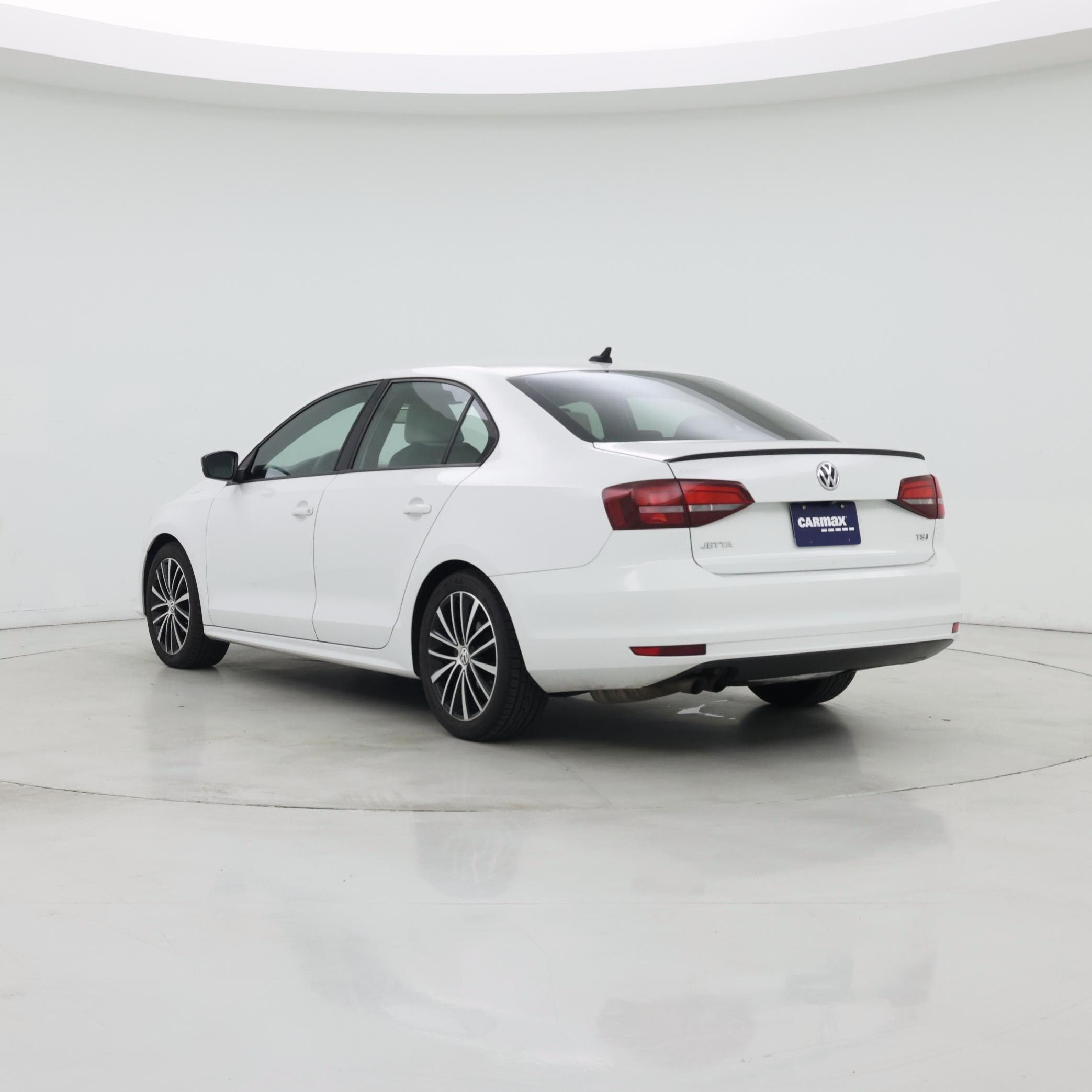 Thumbnail: 2016 Volkswagen Jetta - 2