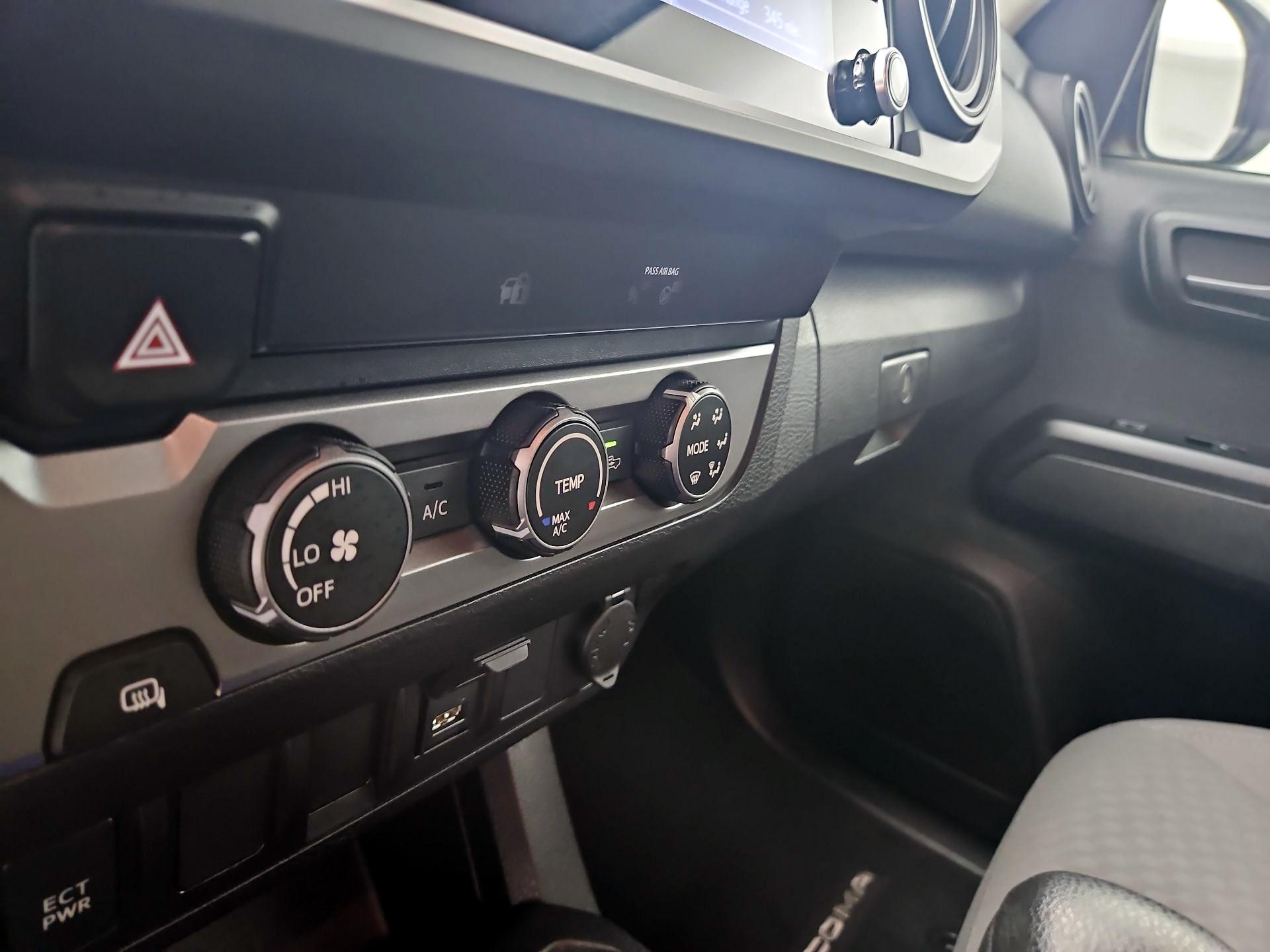 Thumbnail: 2022 Toyota Tacoma - 16