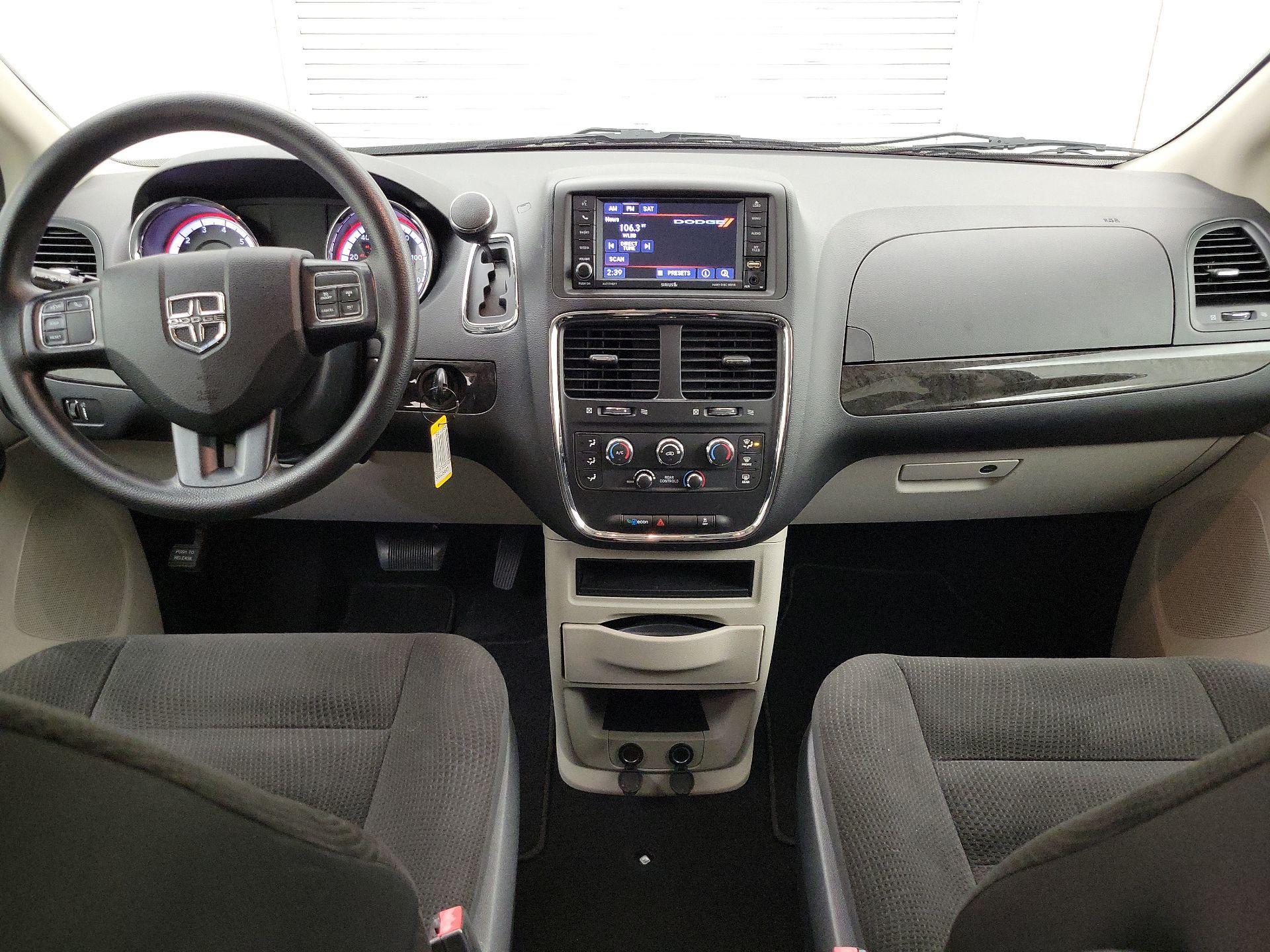 Thumbnail: 2018 Dodge Grand Caravan - 9