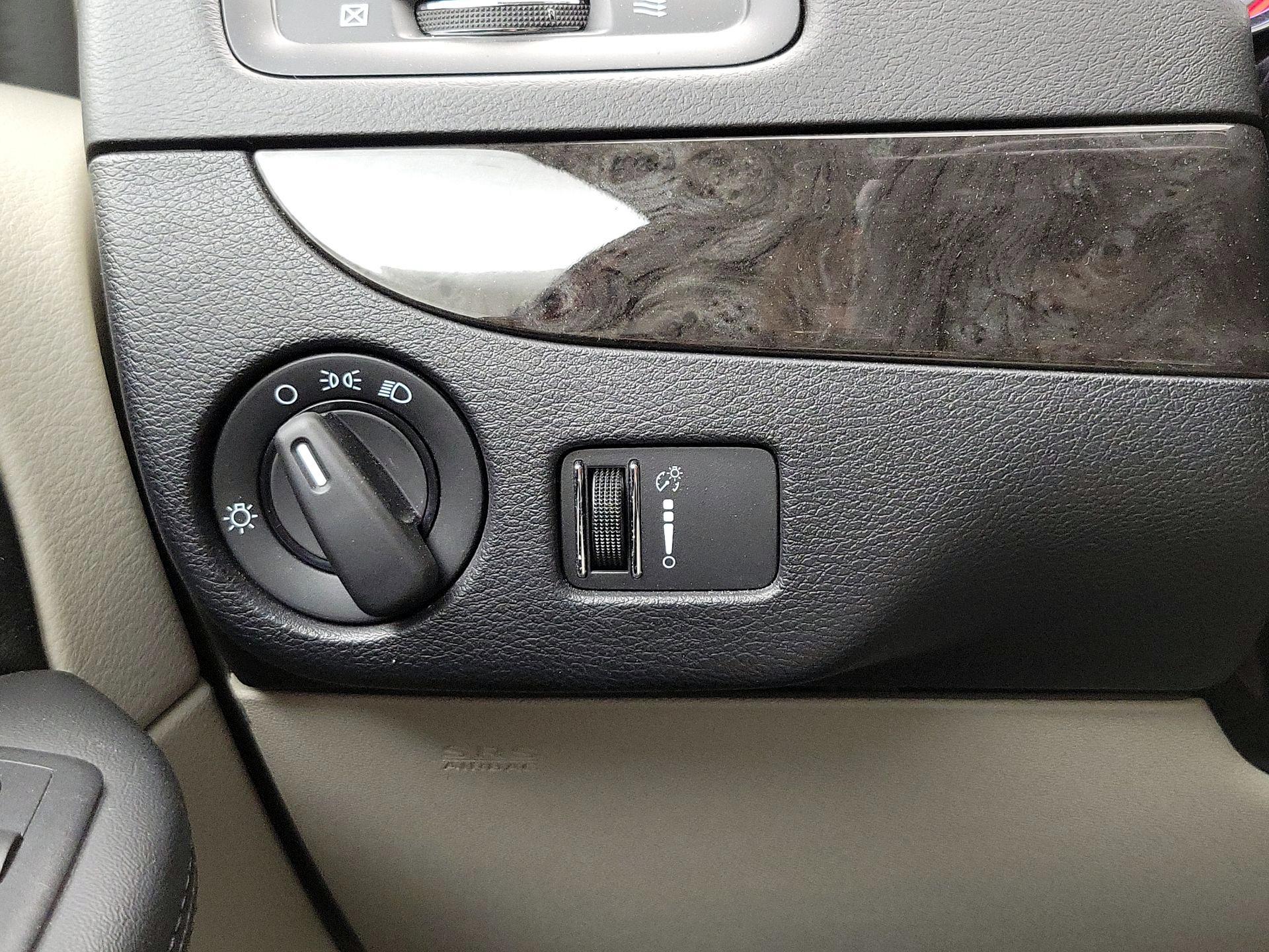 Thumbnail: 2018 Dodge Grand Caravan - 13