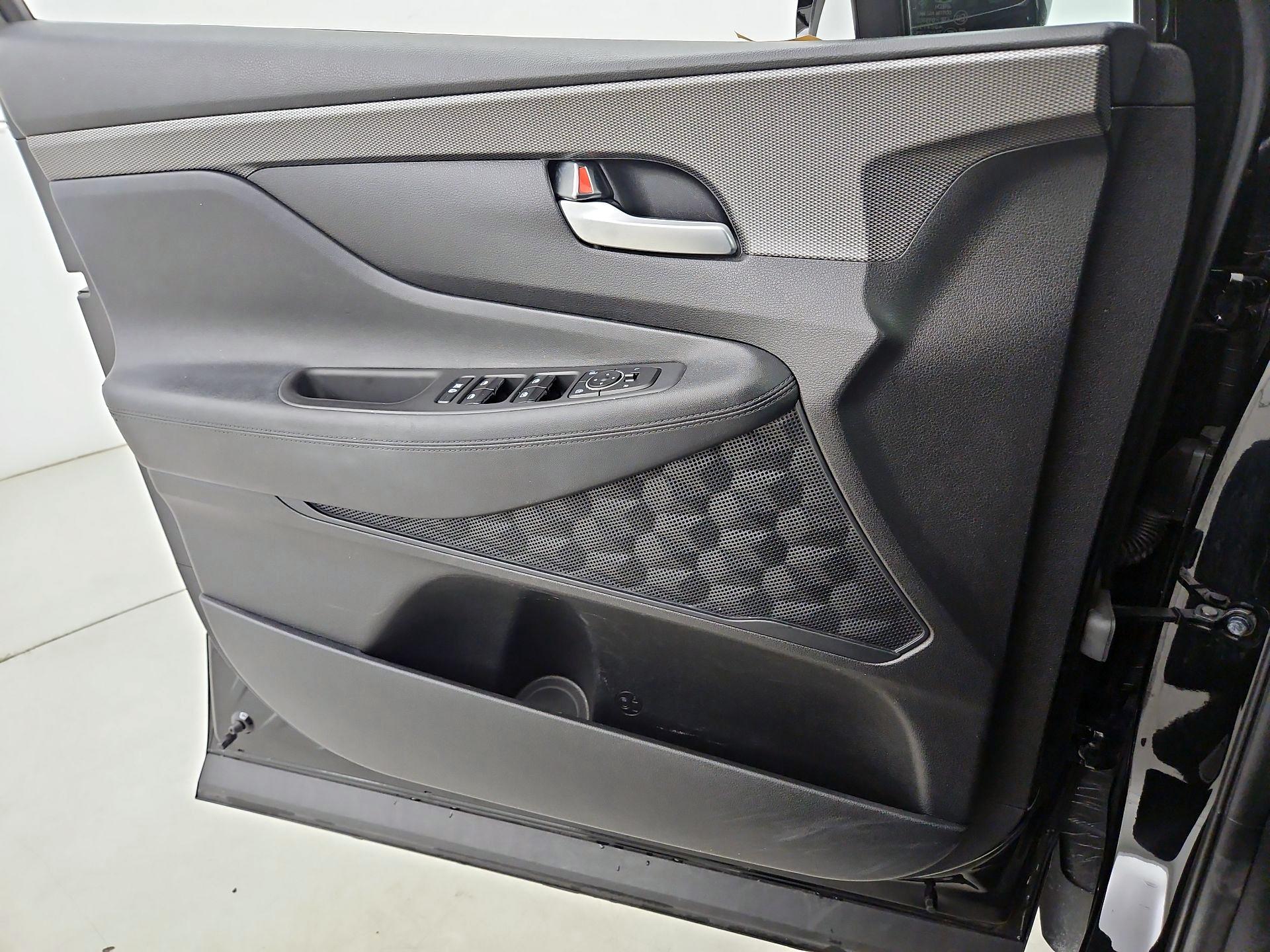 Thumbnail: 2019 Hyundai Santa Fe - 12