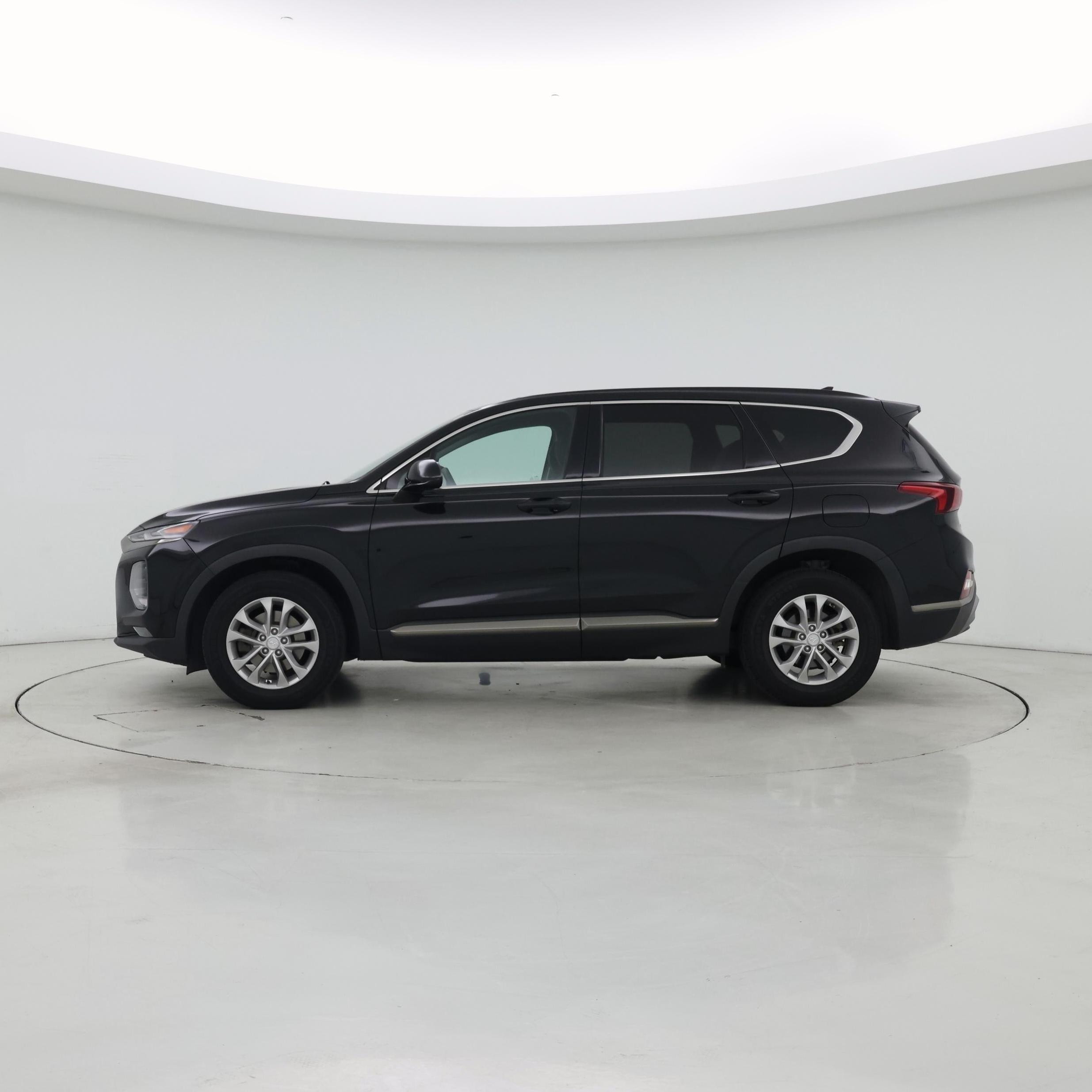 Thumbnail: 2019 Hyundai Santa Fe - 3