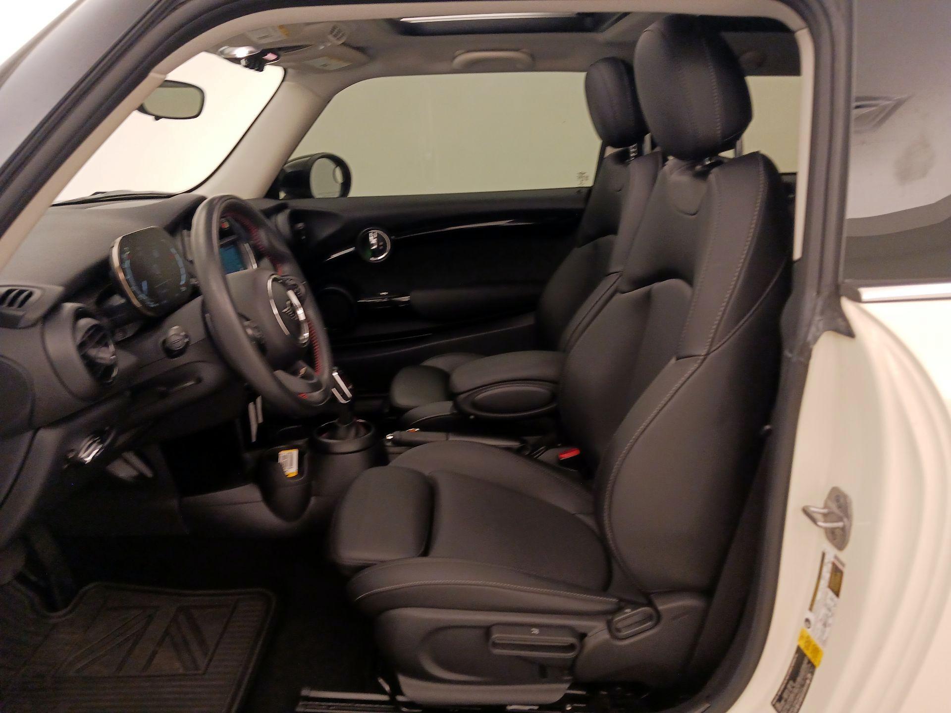 Thumbnail: 2021 MINI Cooper Hardtop - 11