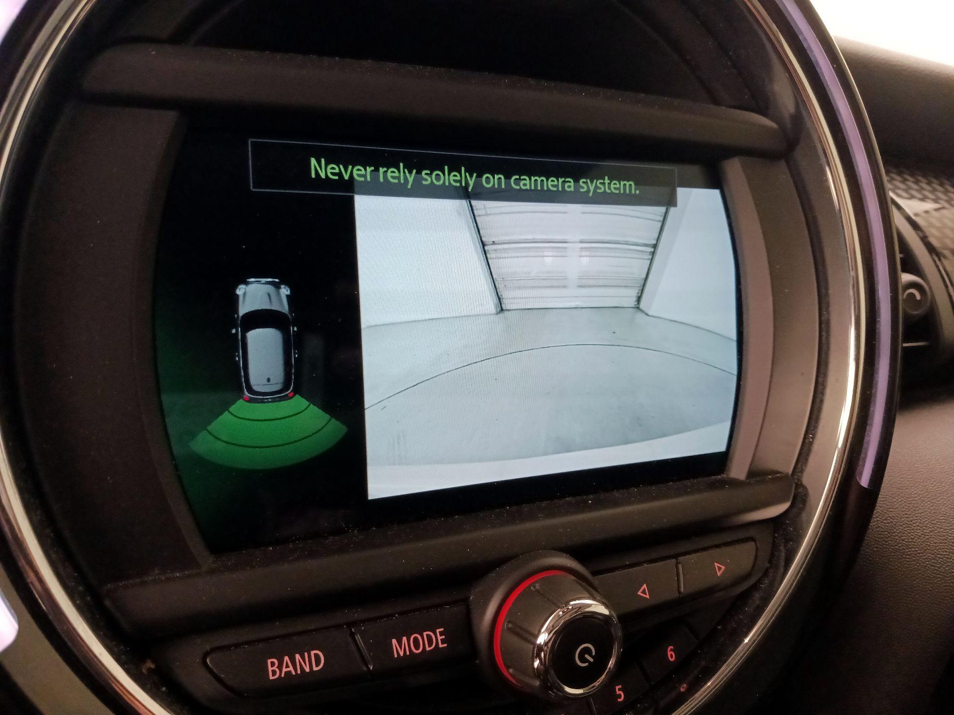 Thumbnail: 2021 MINI Cooper Hardtop - 15