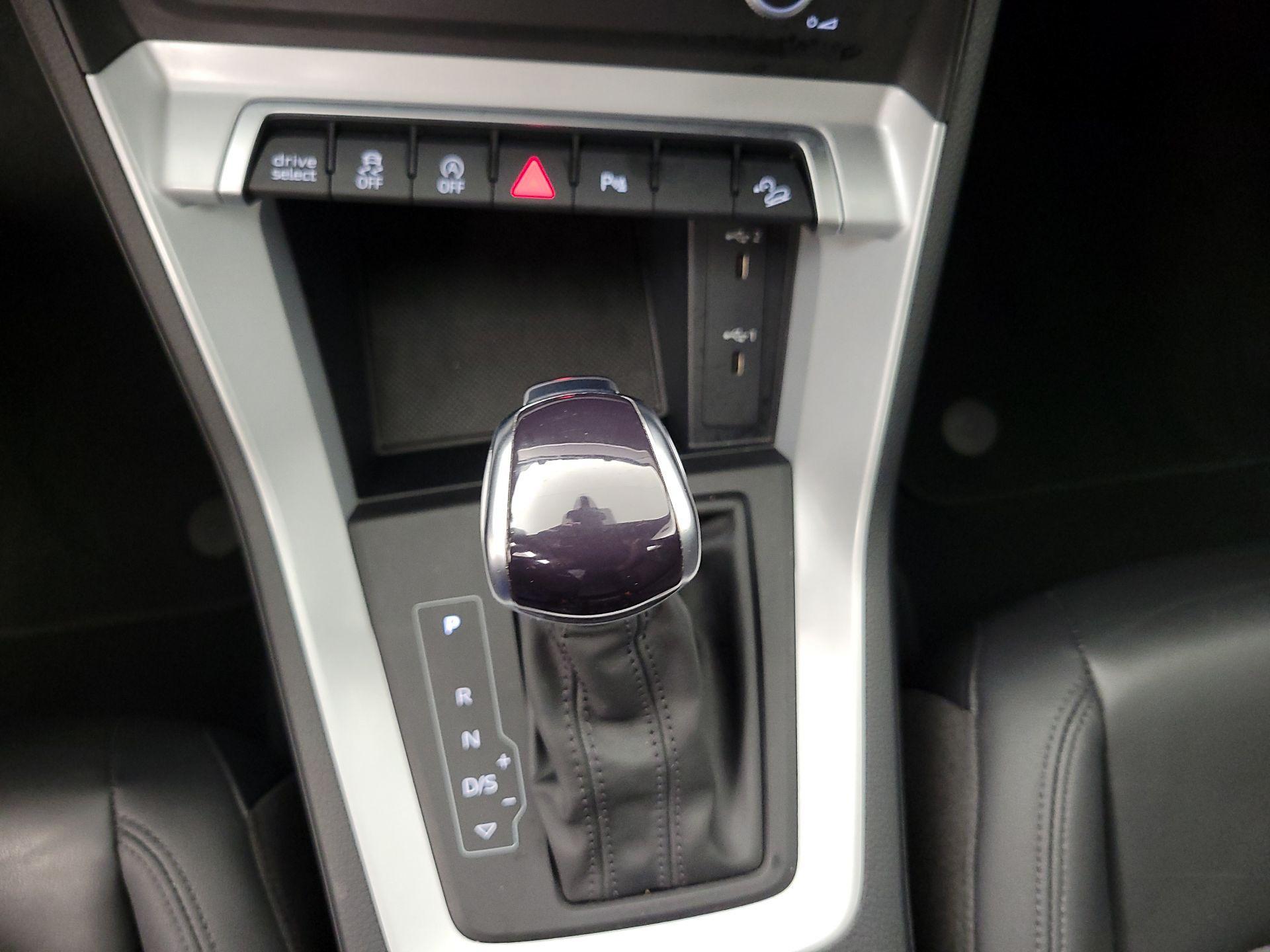 Thumbnail: 2022 Audi Q3 - 17