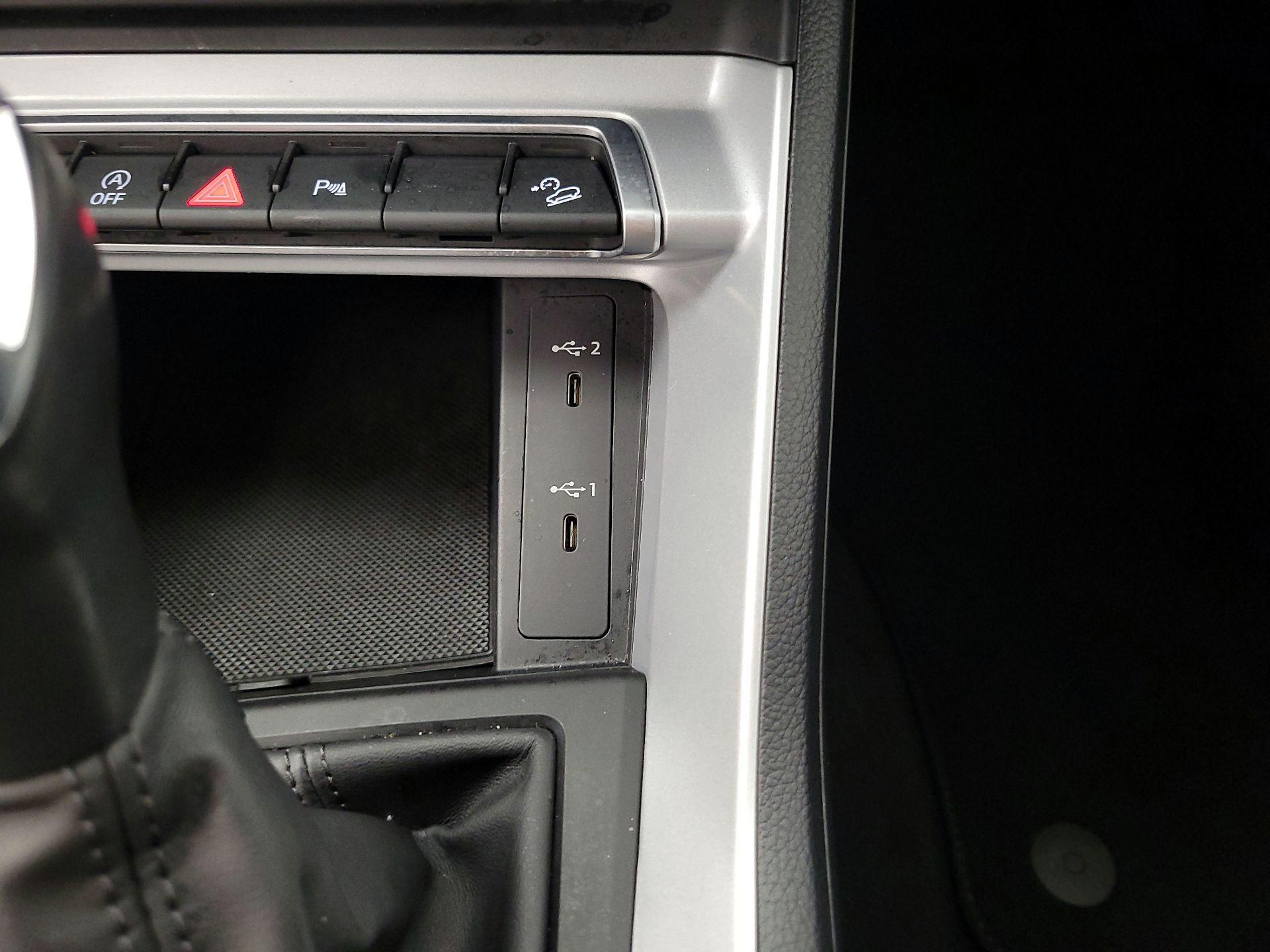 Thumbnail: 2022 Audi Q3 - 18