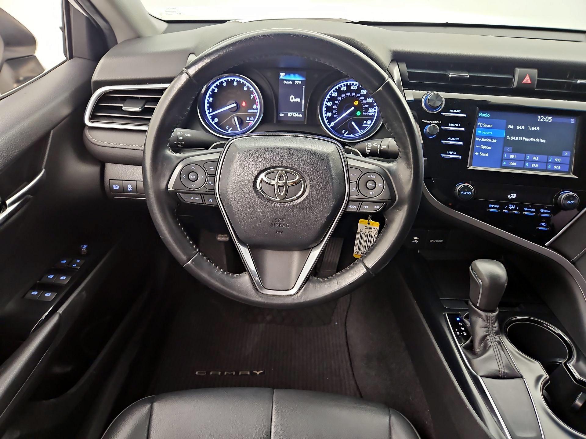 Thumbnail: 2018 Toyota Camry - 10