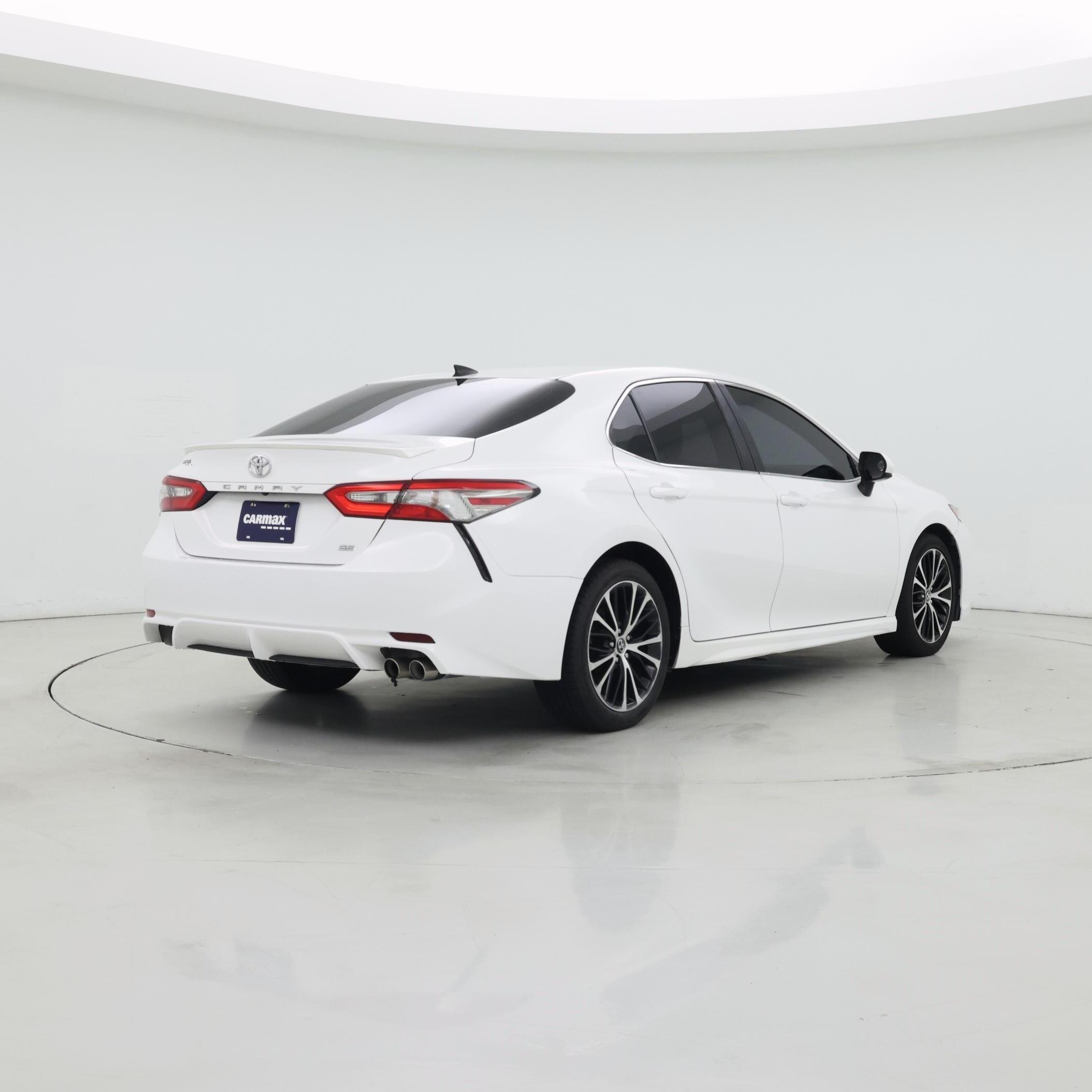 Thumbnail: 2018 Toyota Camry - 8
