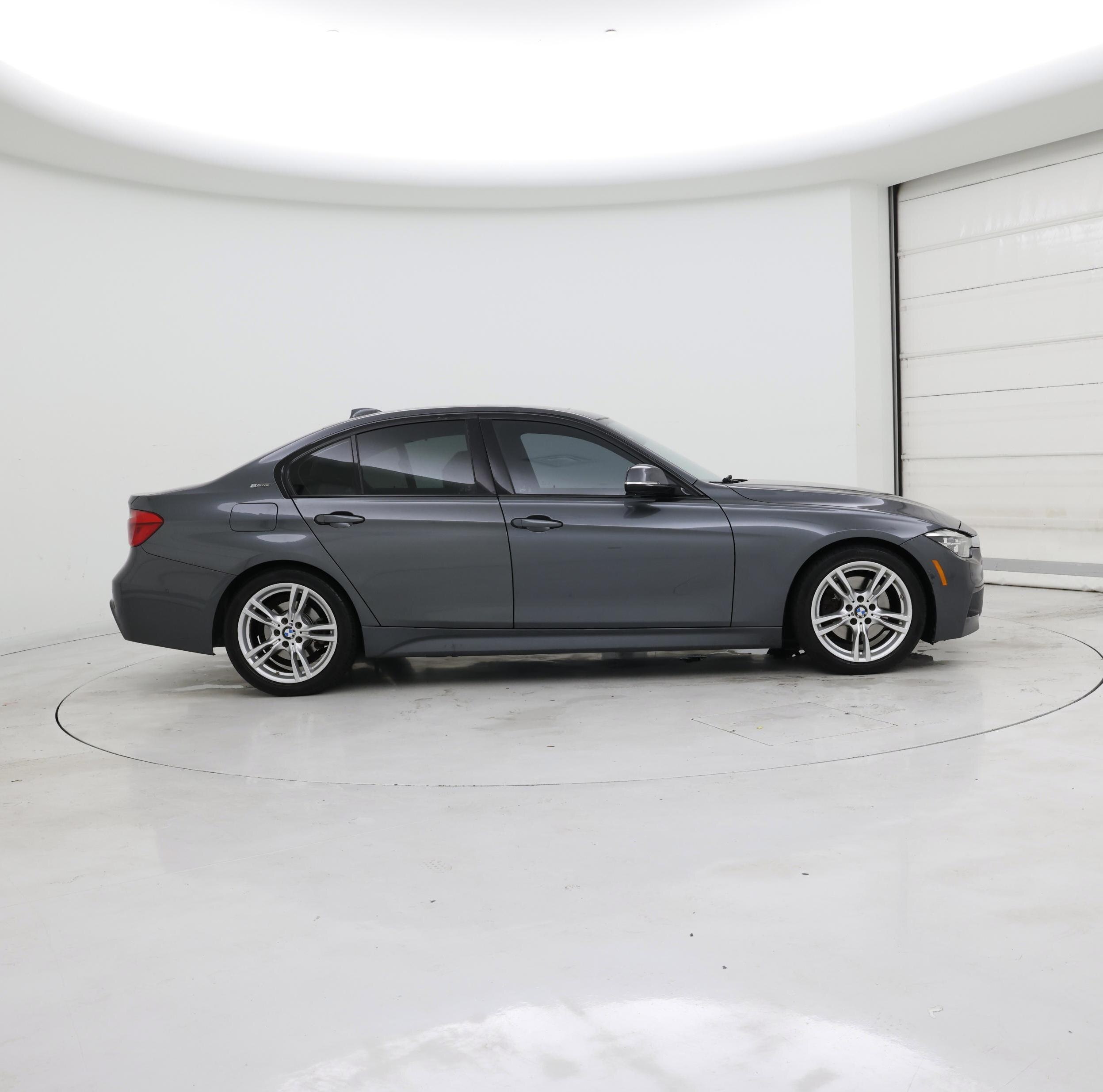 Thumbnail: 2017 BMW 3 Series - 7