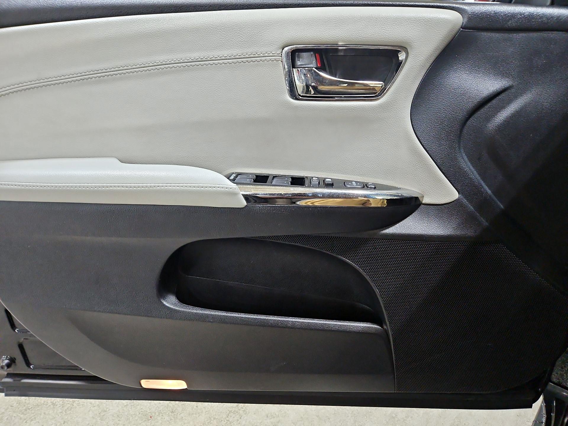 Thumbnail: 2015 Toyota Avalon - 12