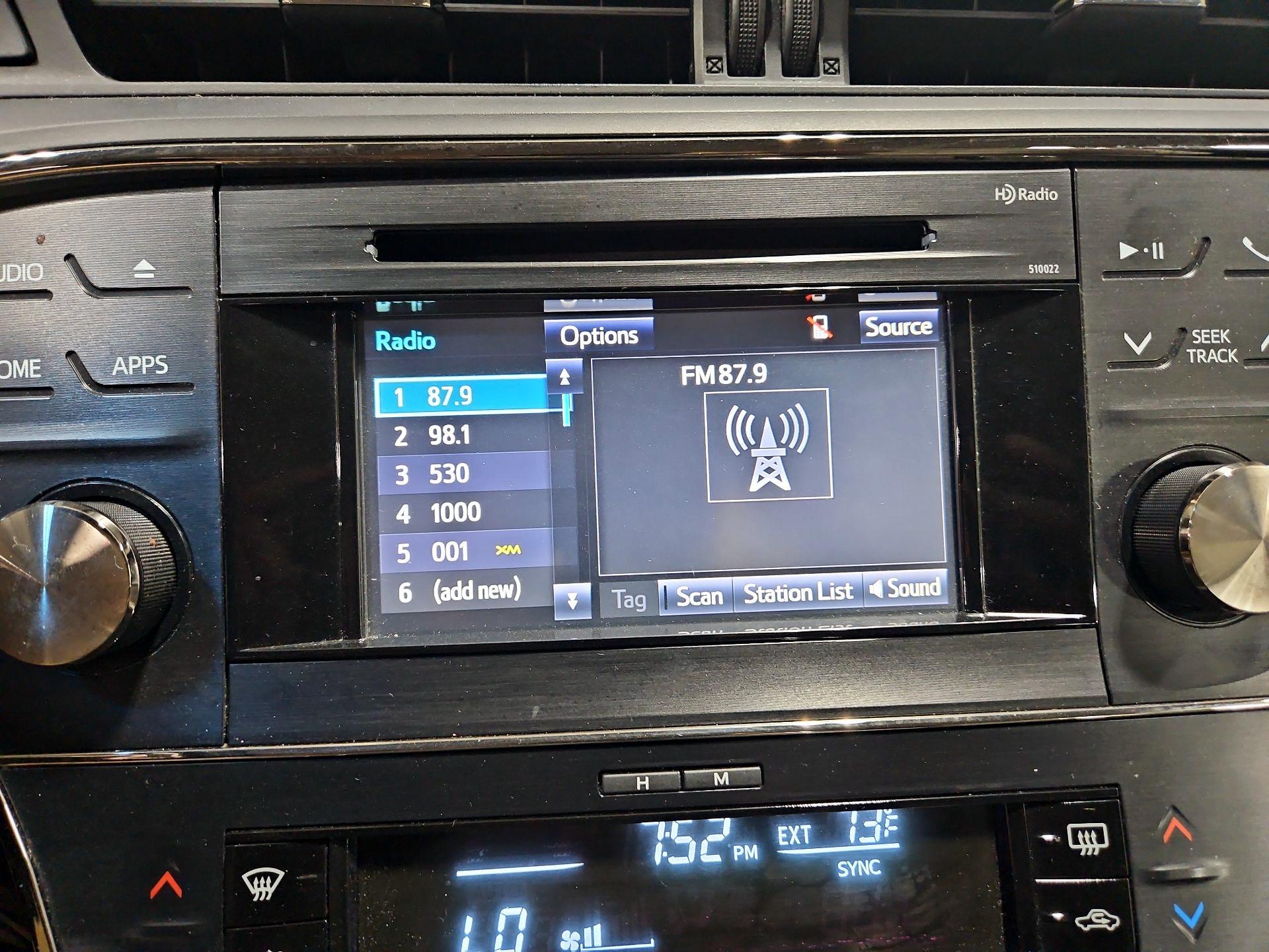 Thumbnail: 2015 Toyota Avalon - 15