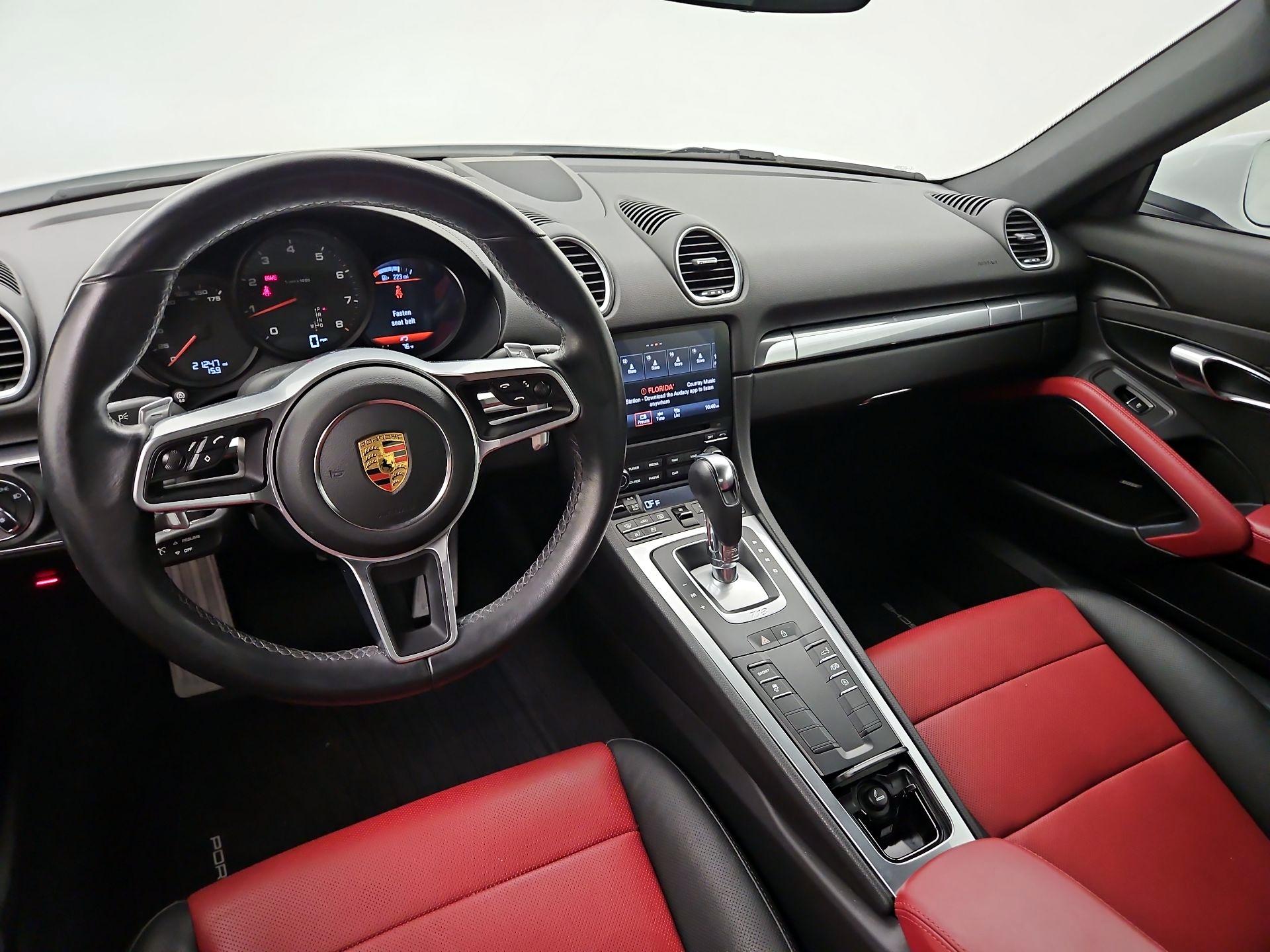 Thumbnail: 2021 Porsche 718 Cayman - 9
