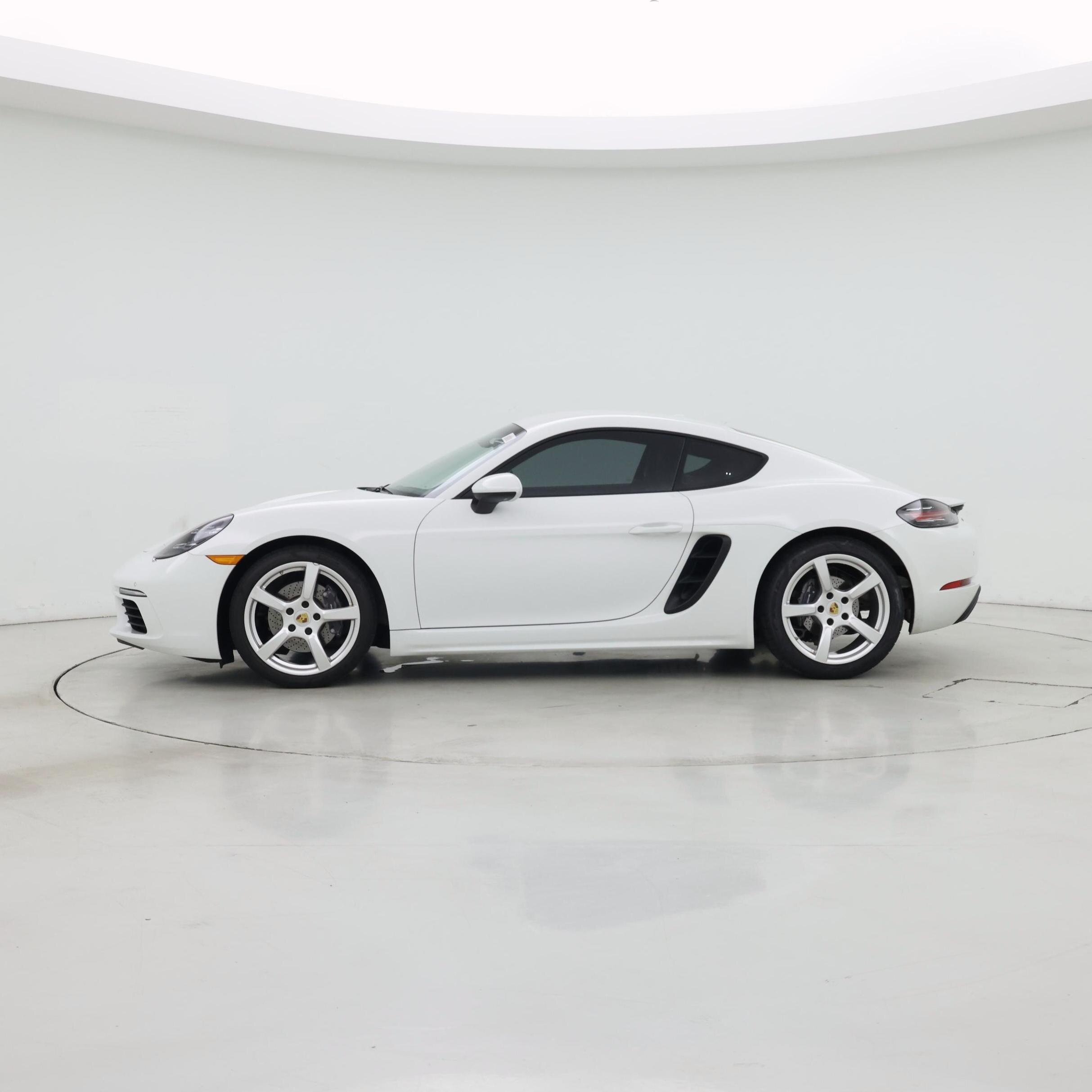 Thumbnail: 2021 Porsche 718 Cayman - 3