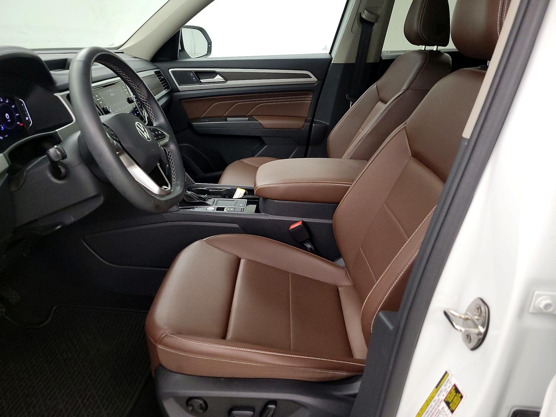 Thumbnail: 2022 Volkswagen Atlas - 9