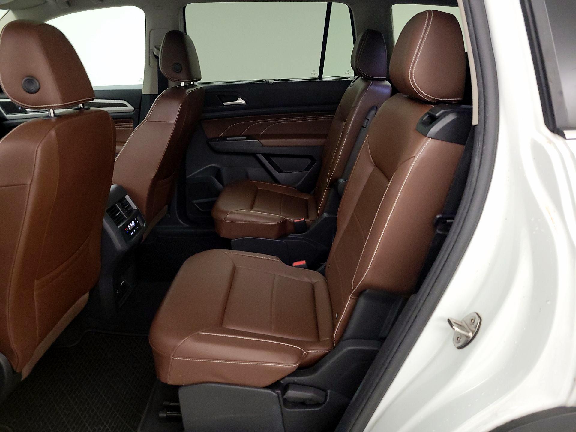 Thumbnail: 2022 Volkswagen Atlas - 18