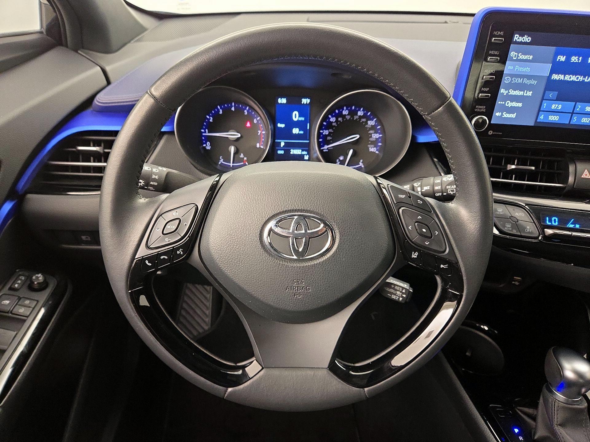 Thumbnail: 2022 Toyota C-HR - 10
