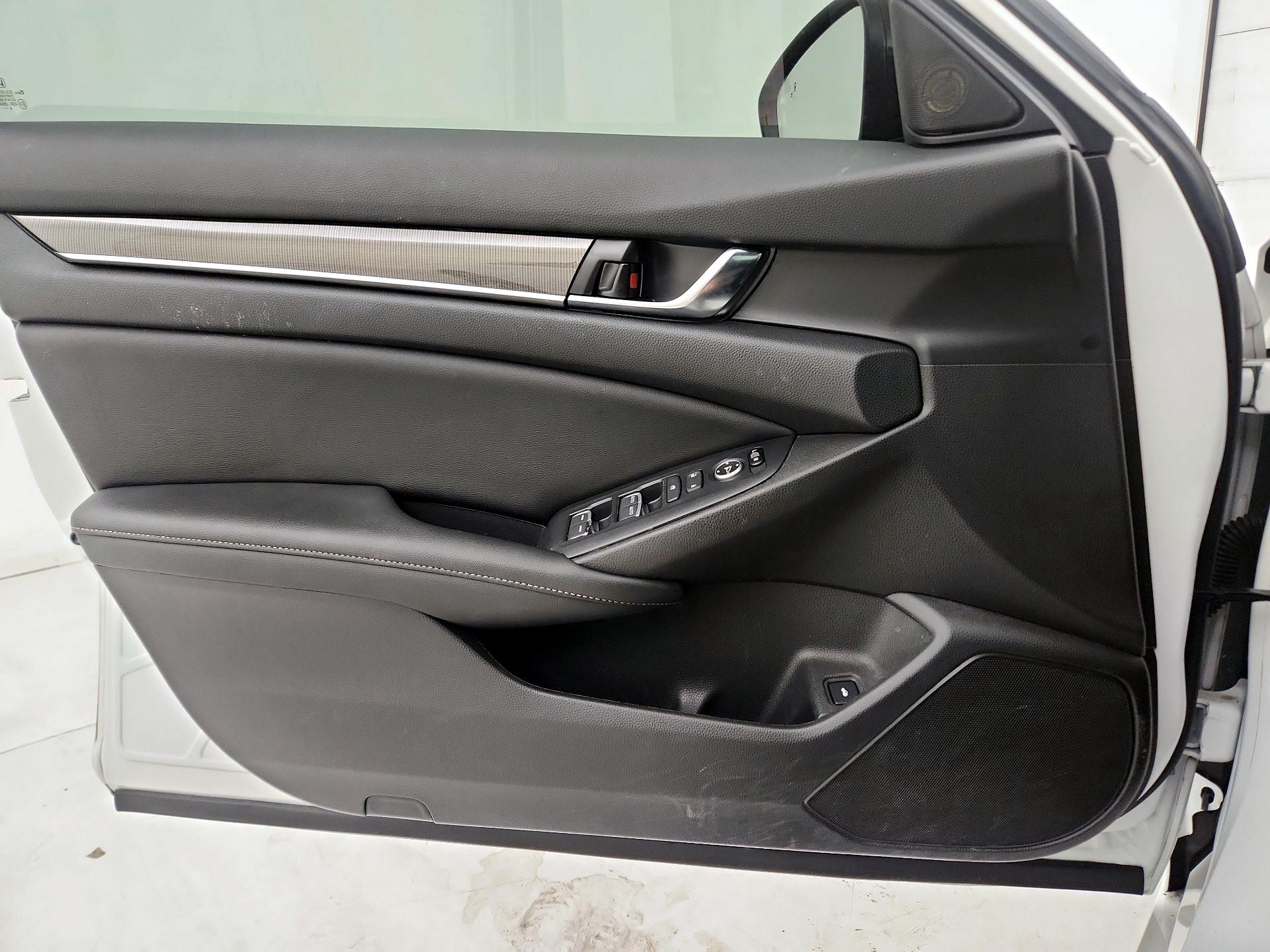 Thumbnail: 2020 Honda Accord - 12