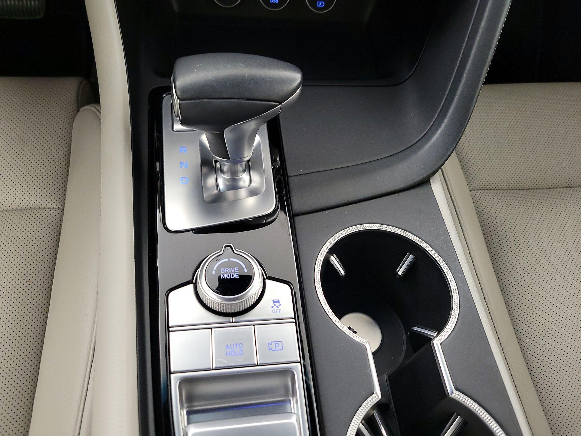 Thumbnail: 2023 Genesis G70 - 16