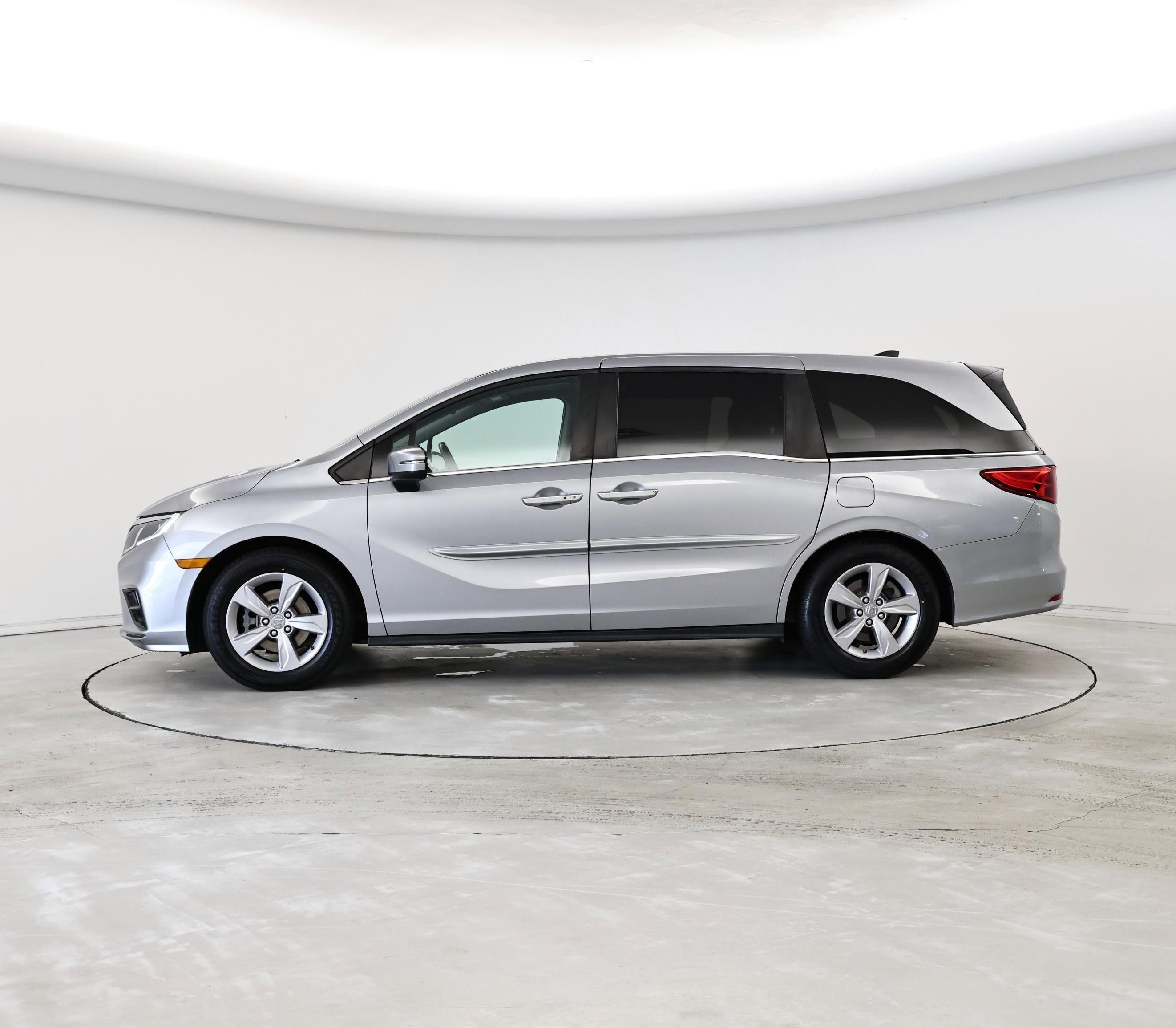 Thumbnail: 2020 Honda Odyssey - 3