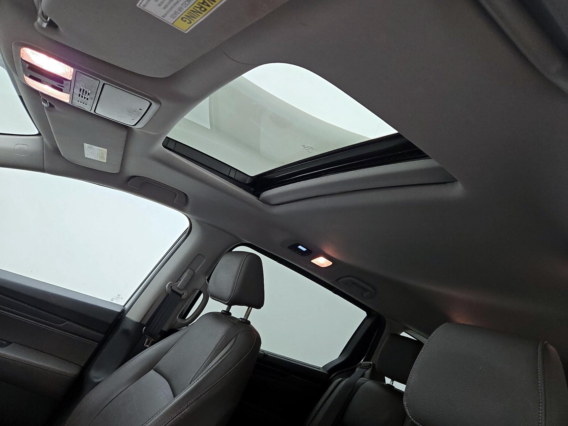 Thumbnail: 2021 Honda Odyssey - 19