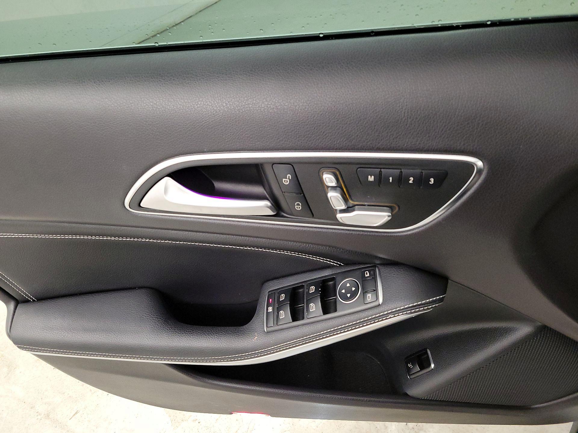 Thumbnail: 2020 Mercedes-Benz GLA - 12