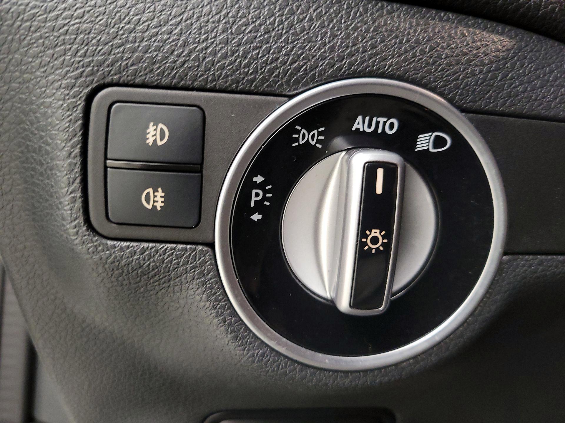 Thumbnail: 2020 Mercedes-Benz GLA - 13