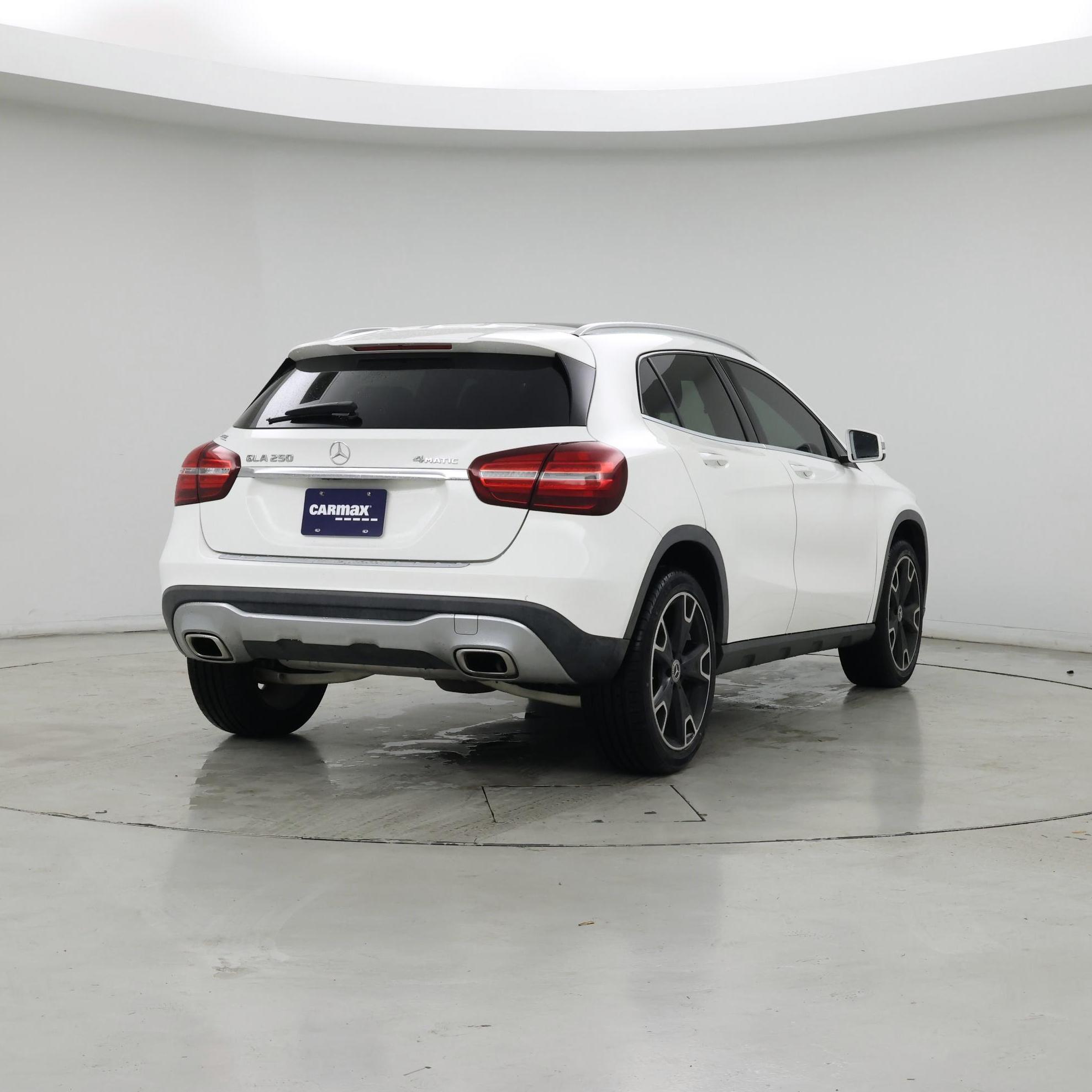 Thumbnail: 2020 Mercedes-Benz GLA - 8