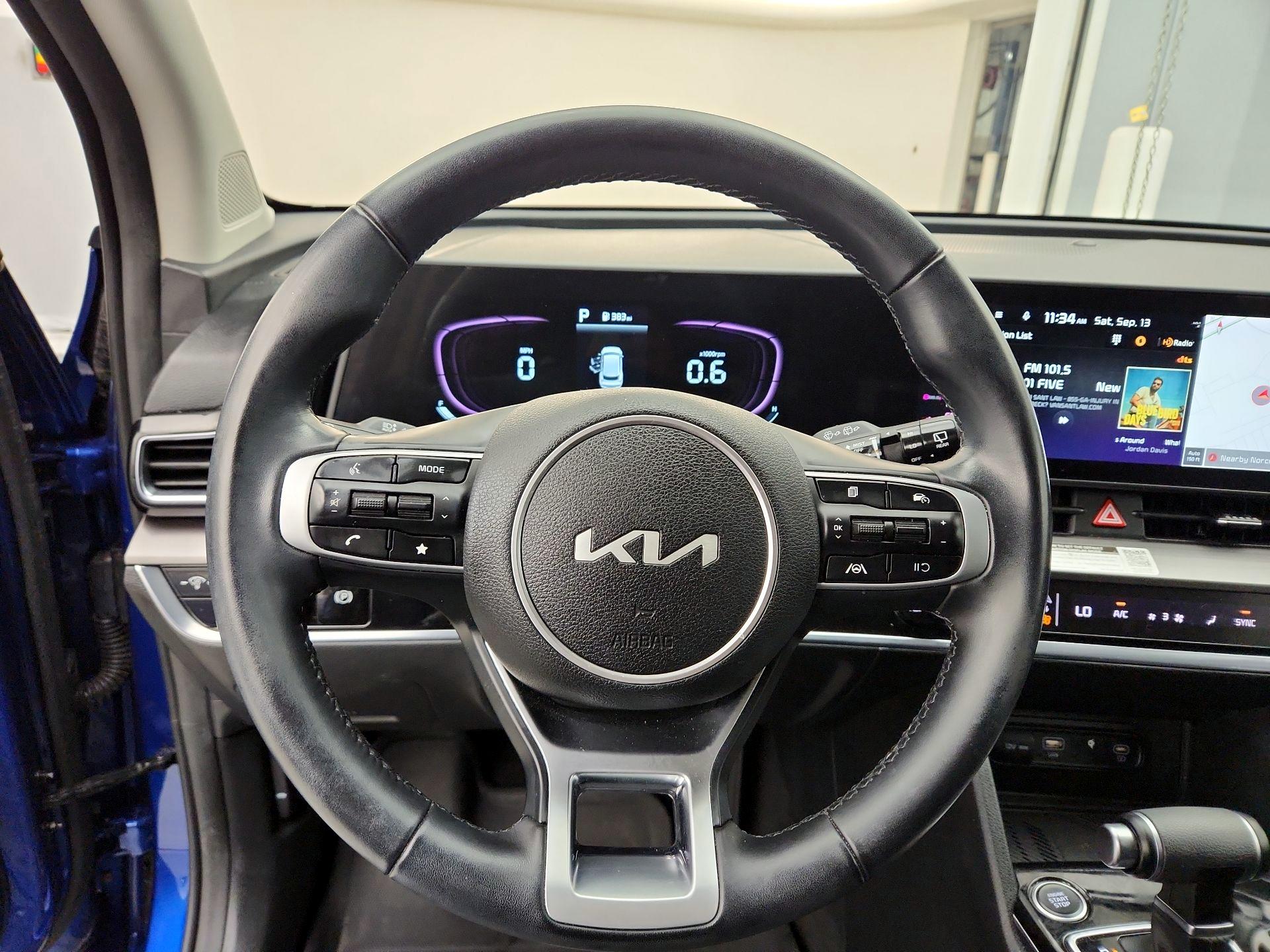 Thumbnail: 2023 Kia Sportage - 10