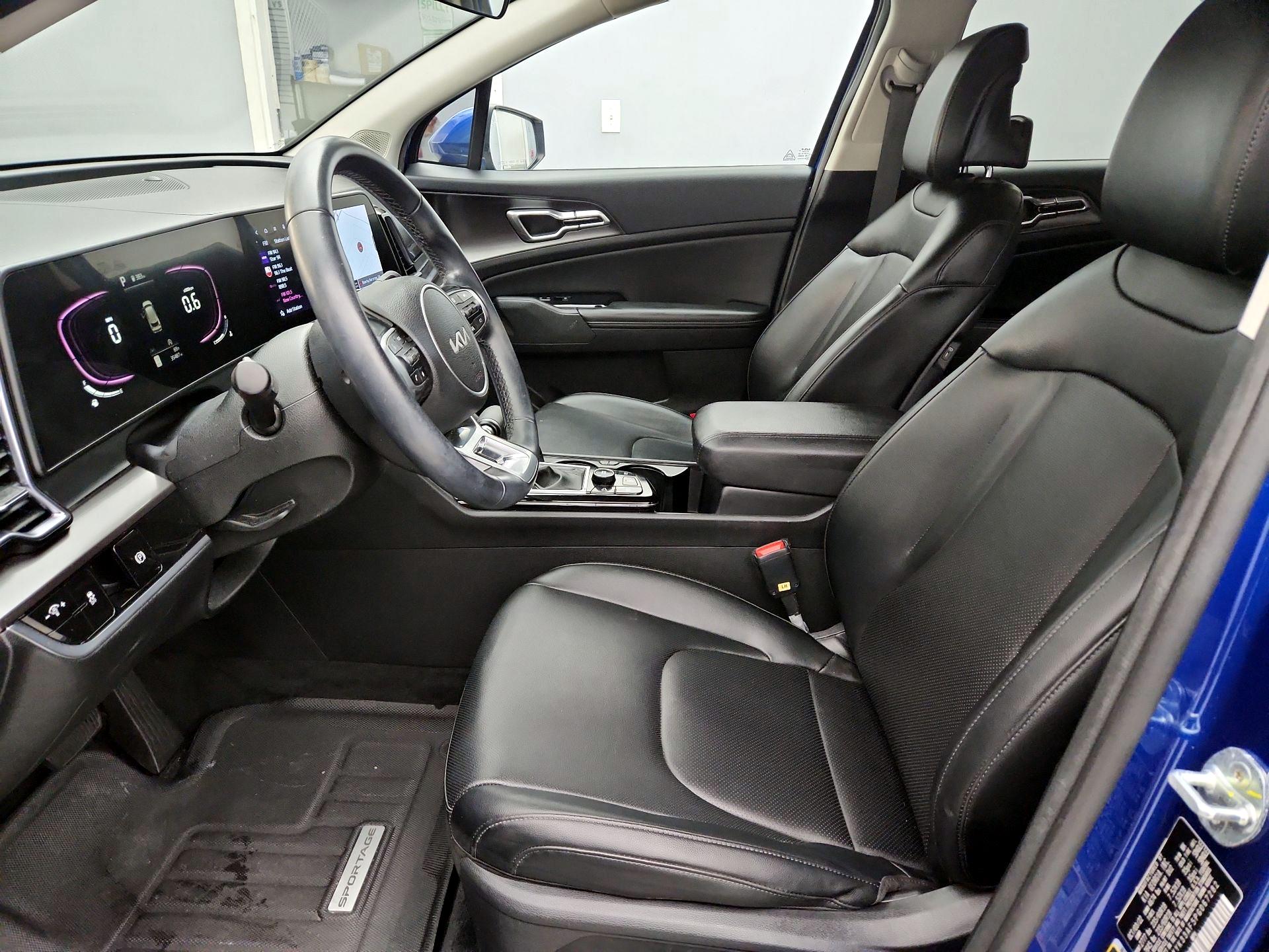 Thumbnail: 2023 Kia Sportage - 11