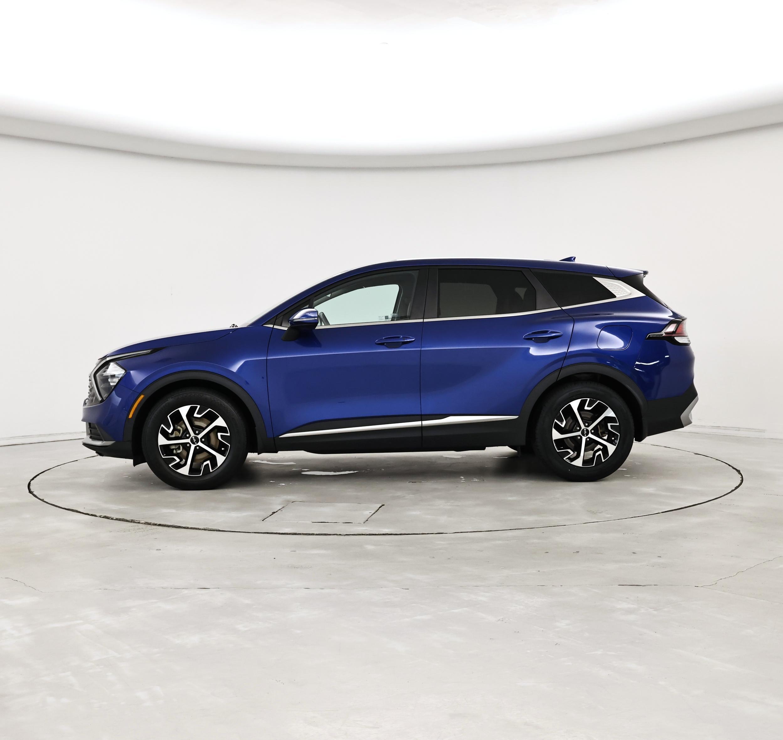 Thumbnail: 2023 Kia Sportage - 3