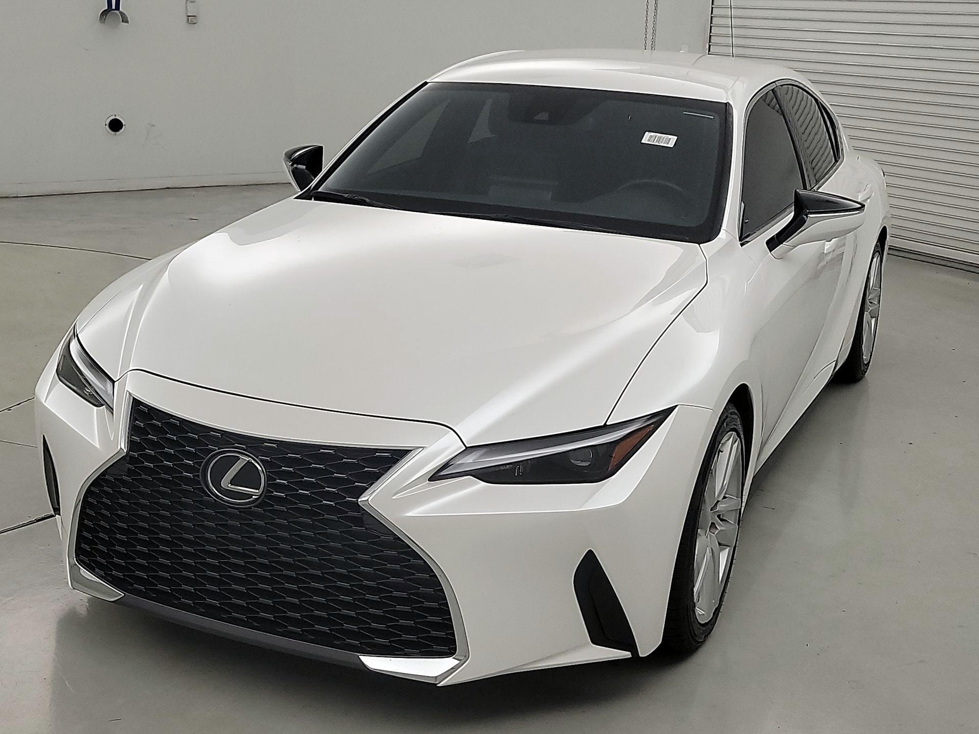 Thumbnail: 2022 Lexus IS - 3