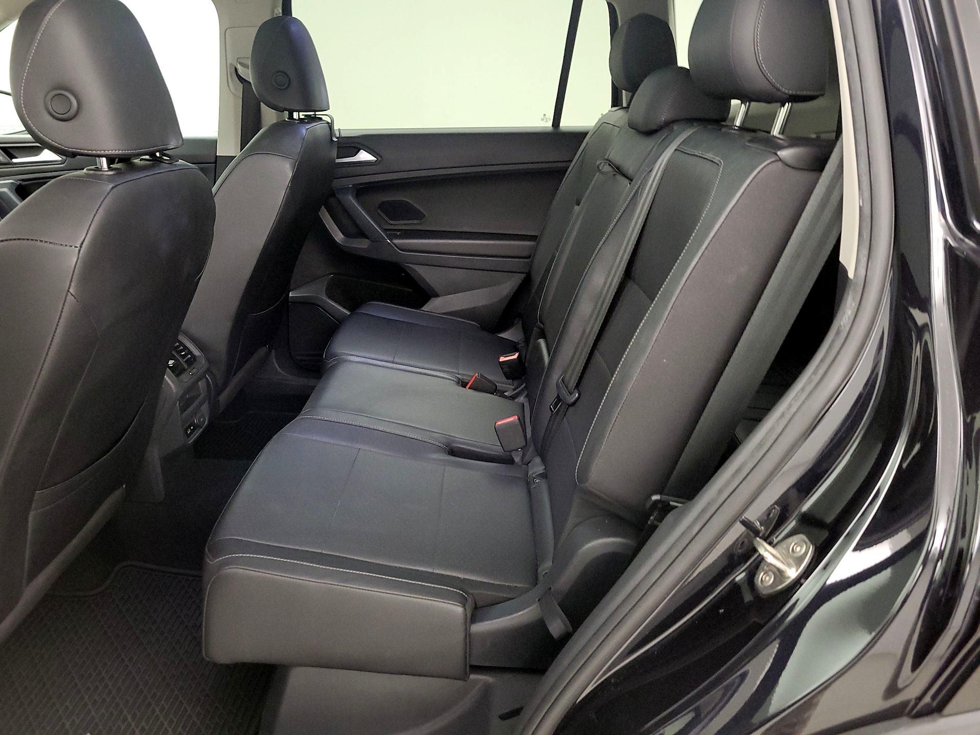 Thumbnail: 2020 Volkswagen Tiguan - 18