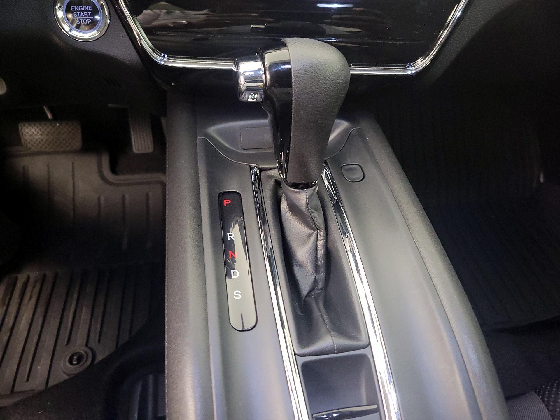 Thumbnail: 2022 Honda HR-V - 17