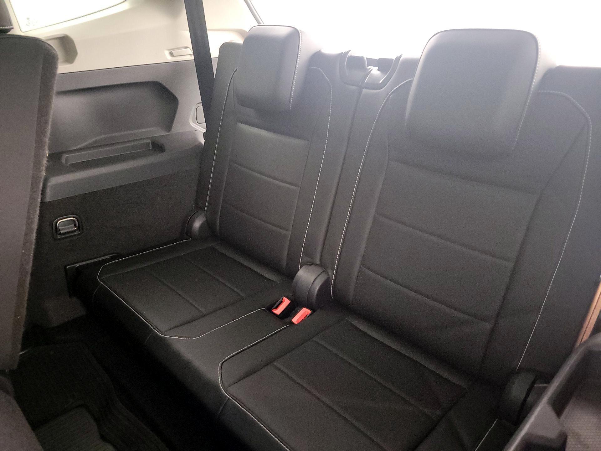 Thumbnail: 2021 Volkswagen Tiguan - 19