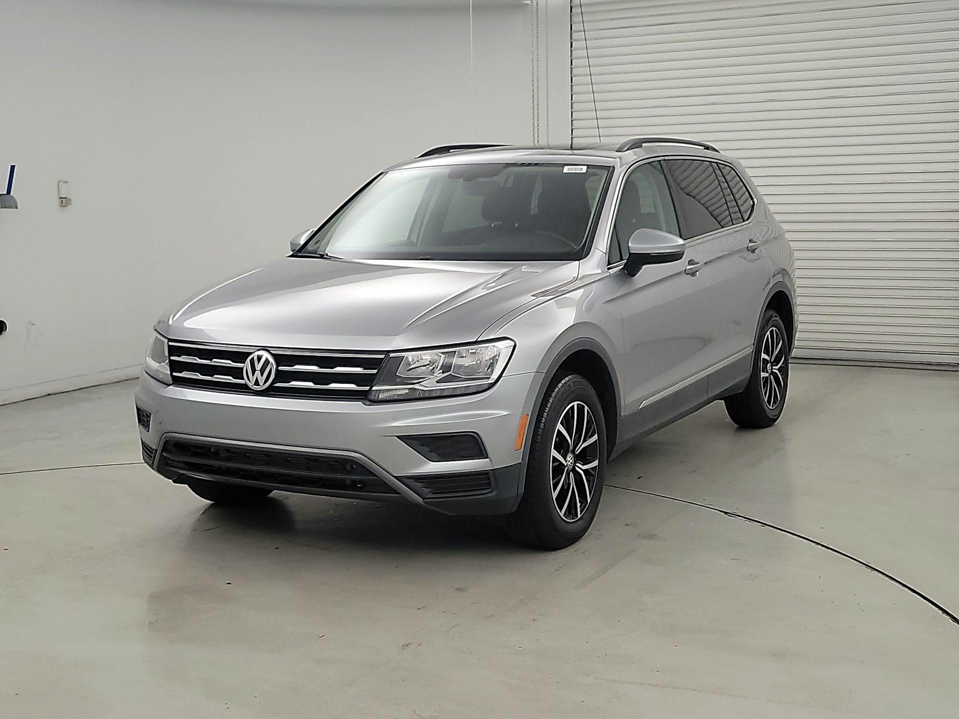 Thumbnail: 2021 Volkswagen Tiguan - 3